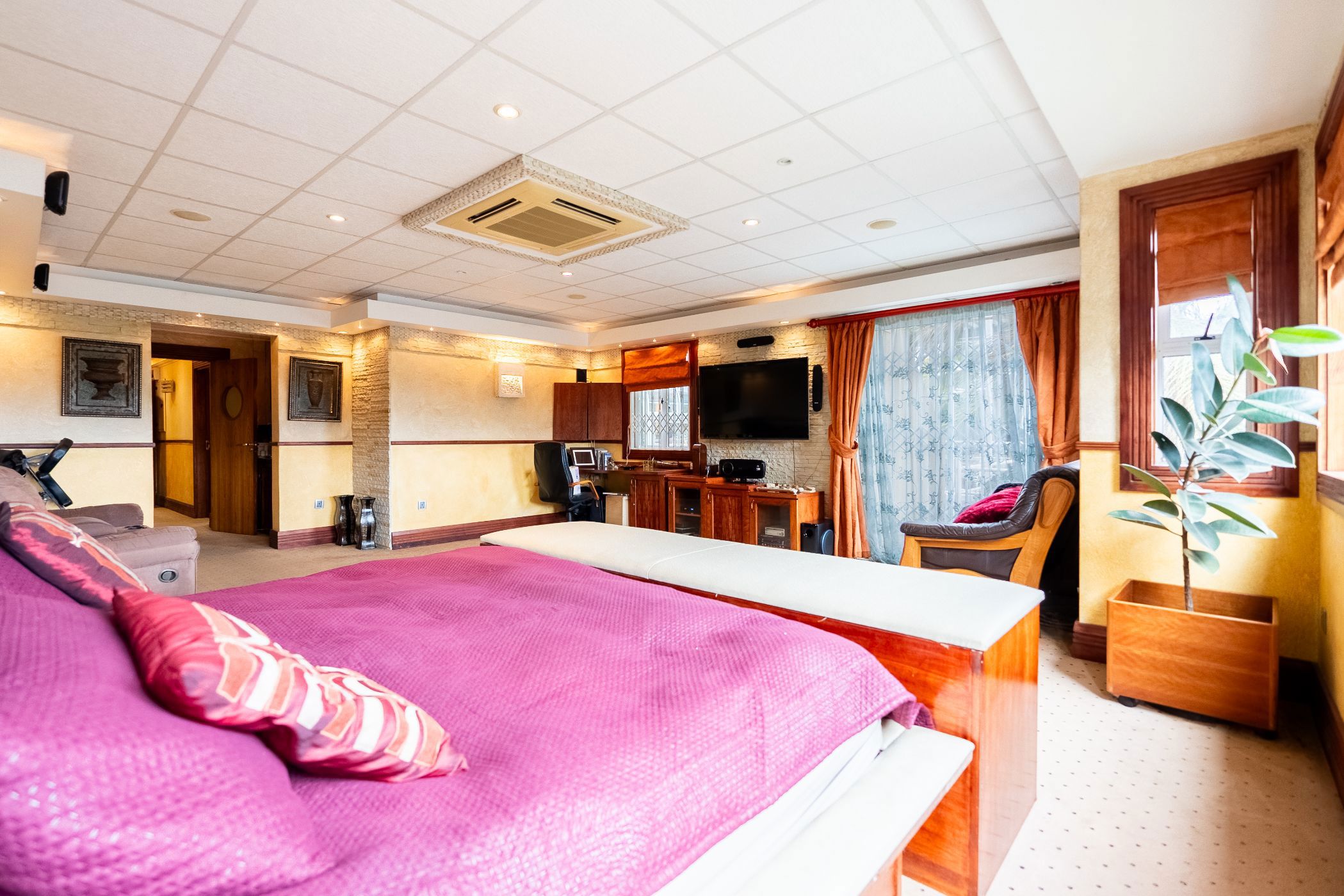 4 Bedroom Doublestorey House For Sale La Lucia 1ND1632777 Pam