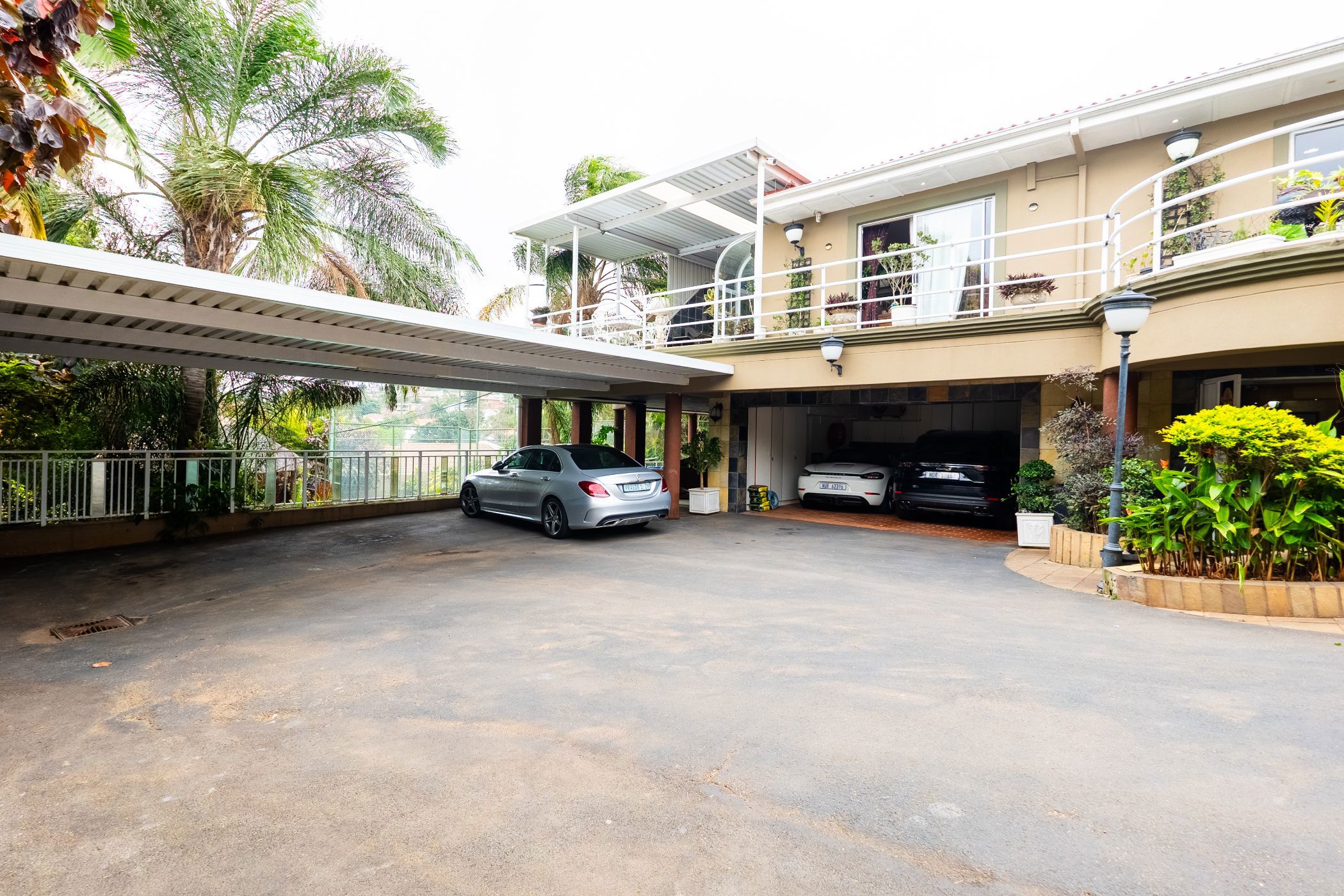 4 Bedroom Doublestorey House For Sale La Lucia 1ND1632777 Pam