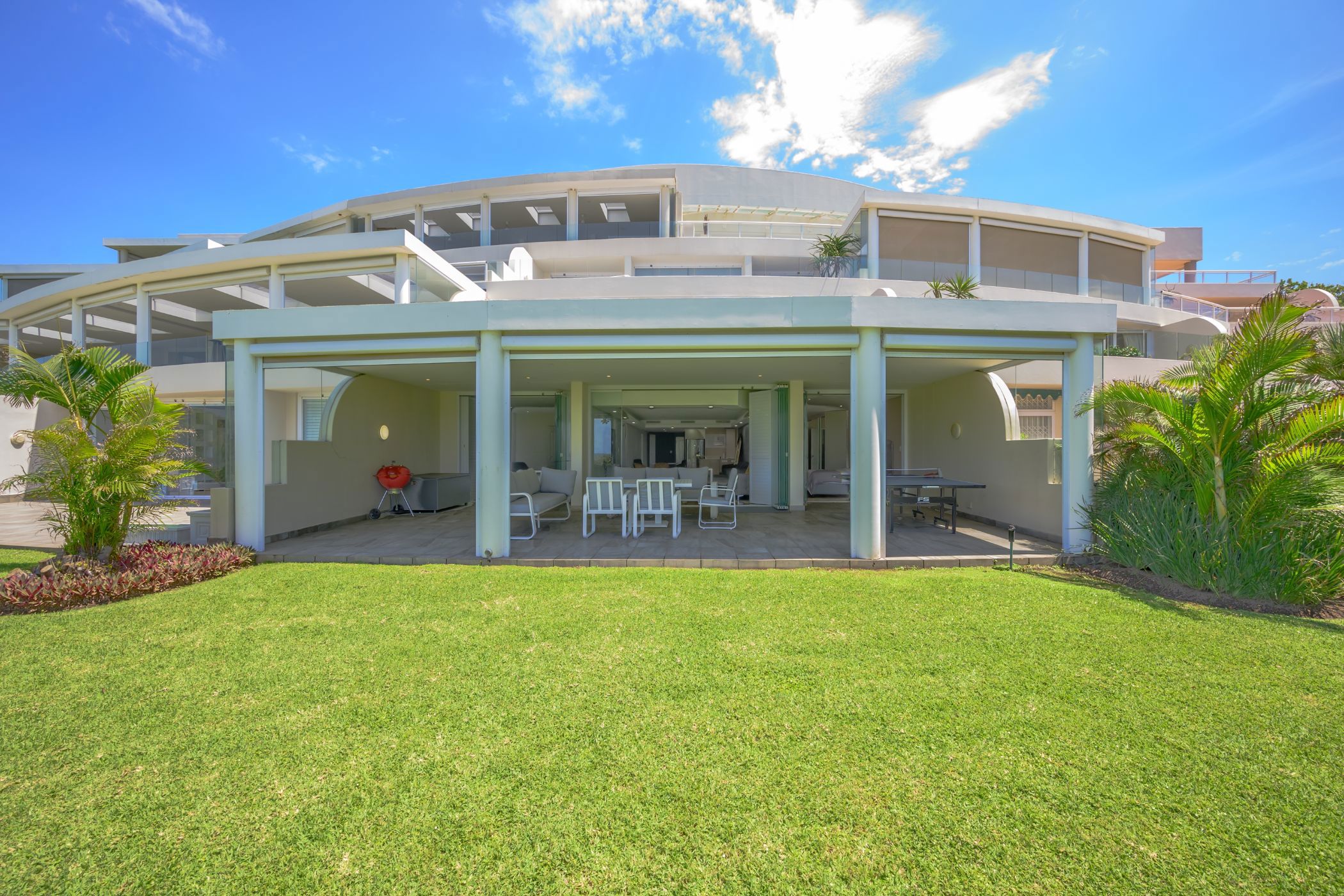 3 bedroom garden apartment for sale in uMhlanga Rocks