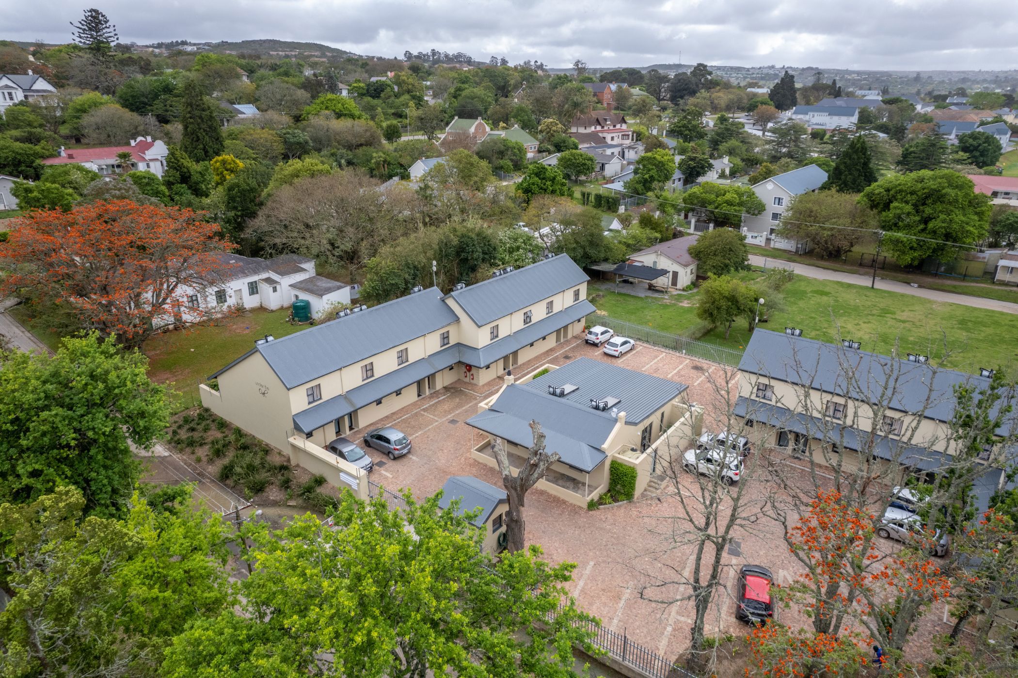 1 Bedroom Apartment For Sale West Hill (Grahamstown (Makhanda