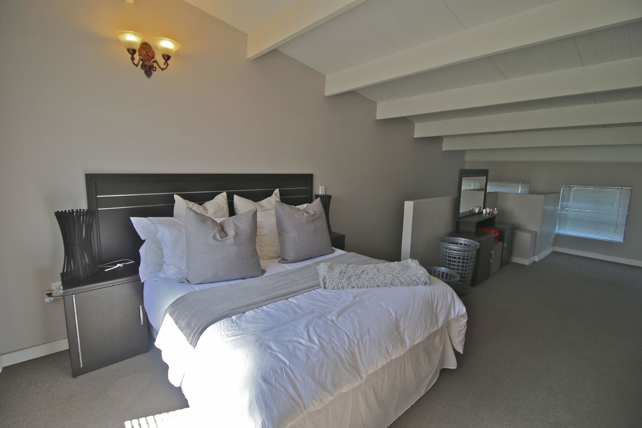 2 Bedroom House For Sale Burgundy Estate 1PLA1632122 Pam Golding