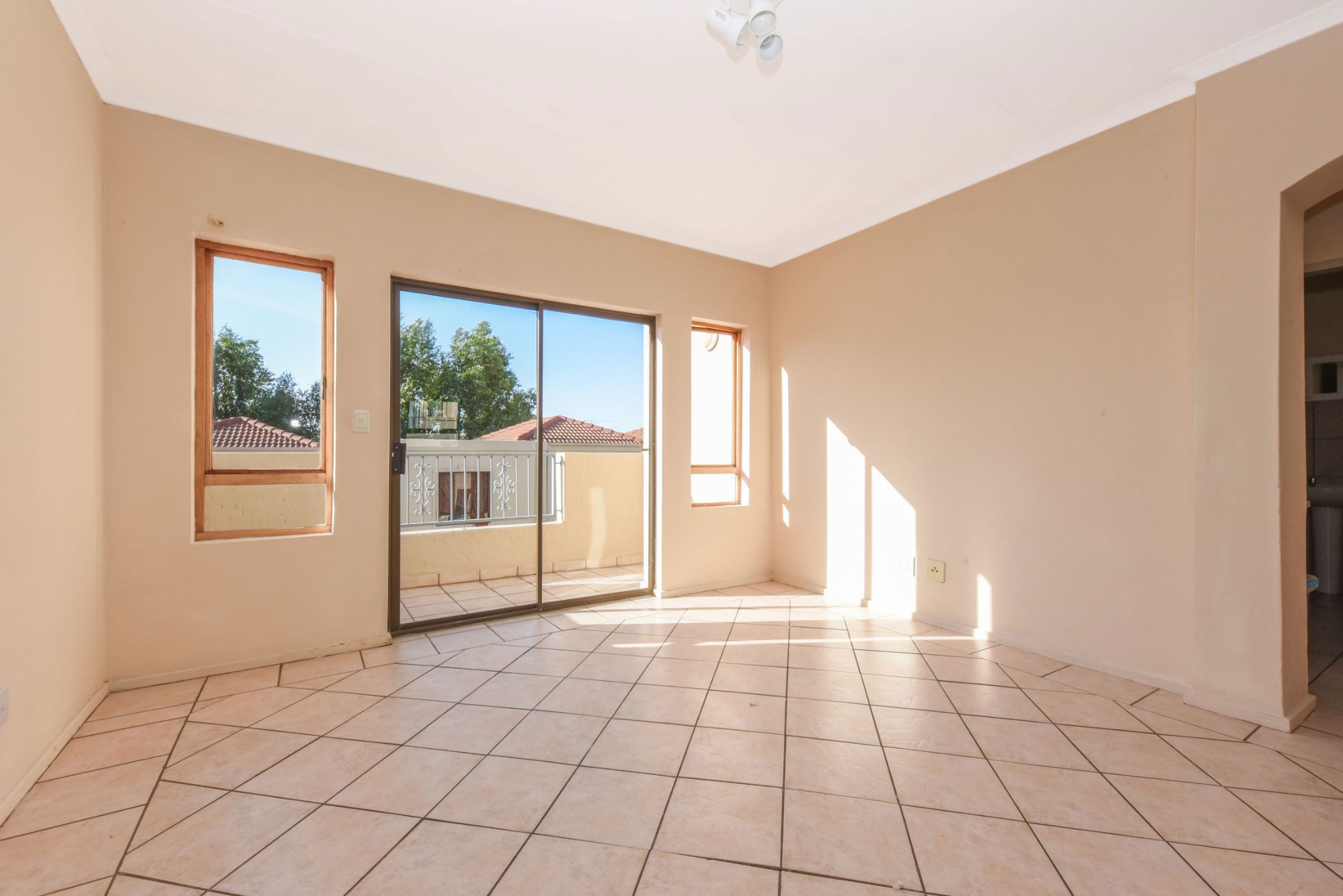 2 Bedroom Apartment For Sale Eagle Trace Estate FW1633619 Pam