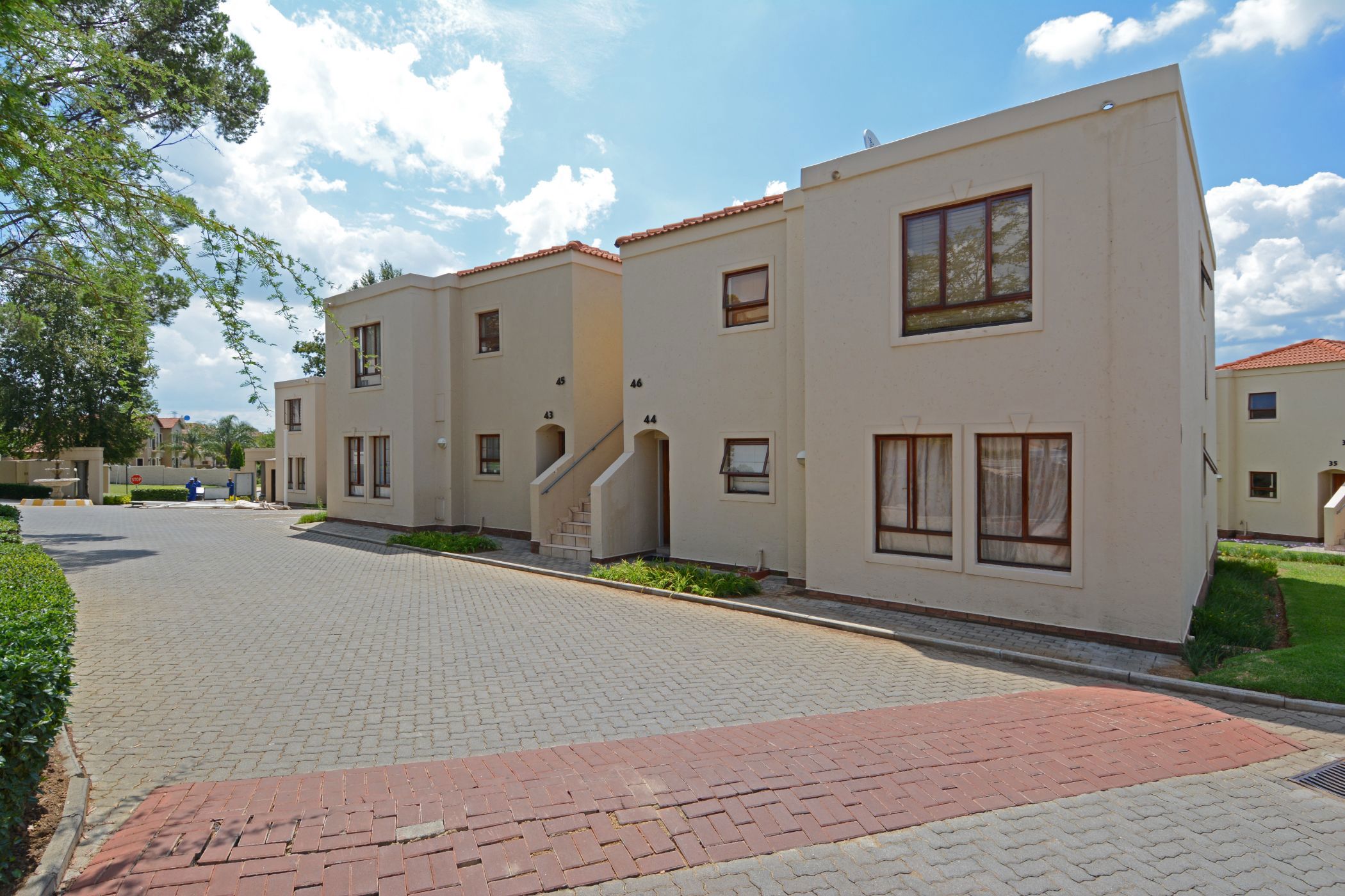 2 Bedroom Apartment For Sale Eagle Trace Estate FW1633619 Pam