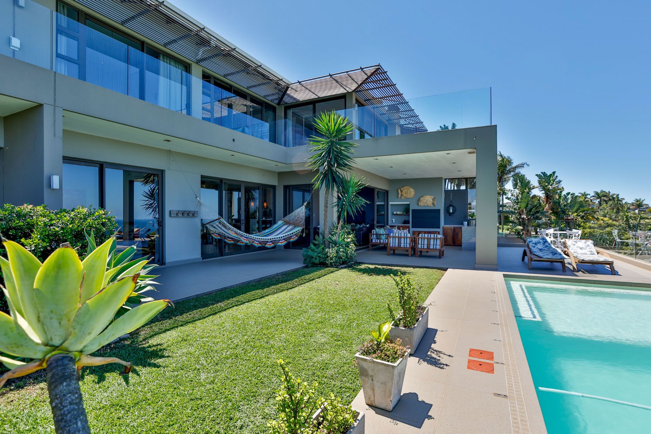6 bedroom house for sale in La Lucia