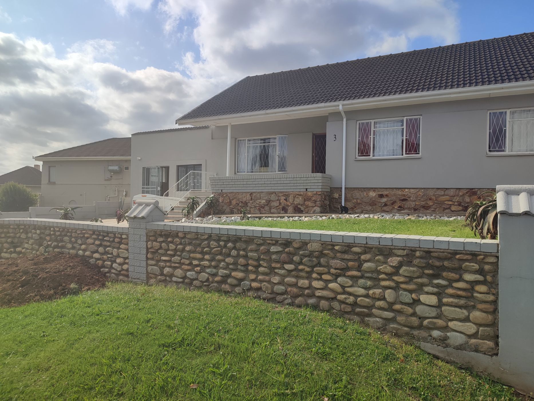 2 Bedroom Apartment To Rent Van Riebeeck Hoogte 1UK1638385 Pam Golding Properties