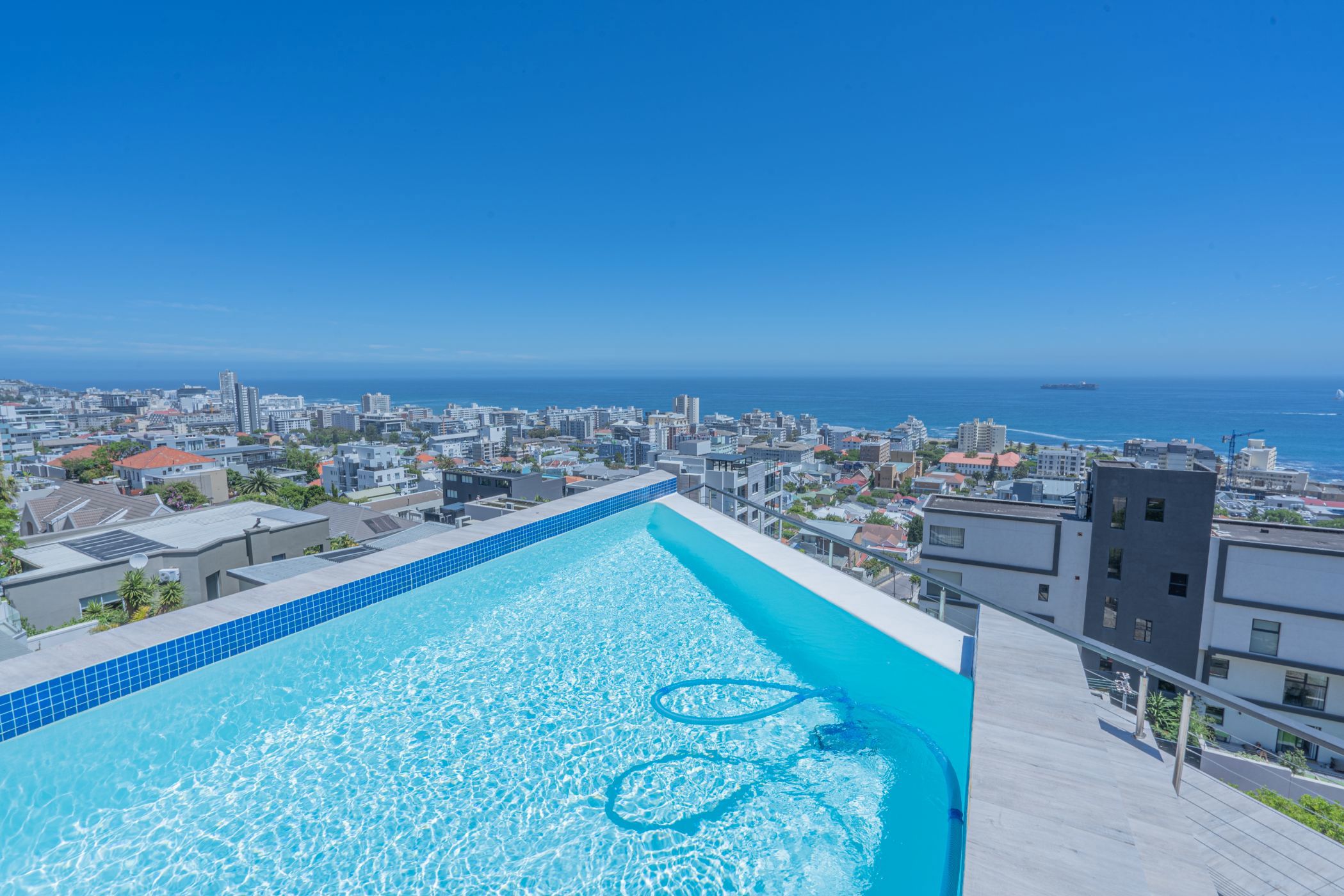 2 bedroom apartment for sale in Sea Point