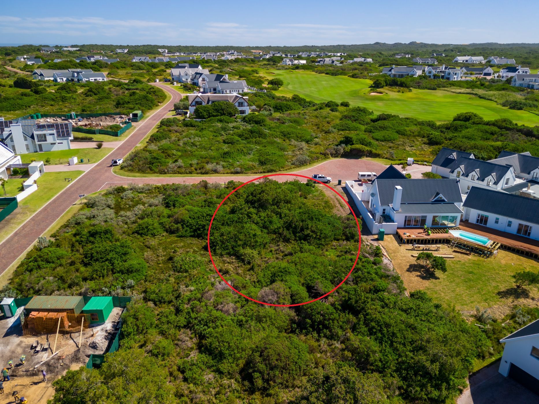 1218 m&sup2; vacant land for sale in St Francis Links