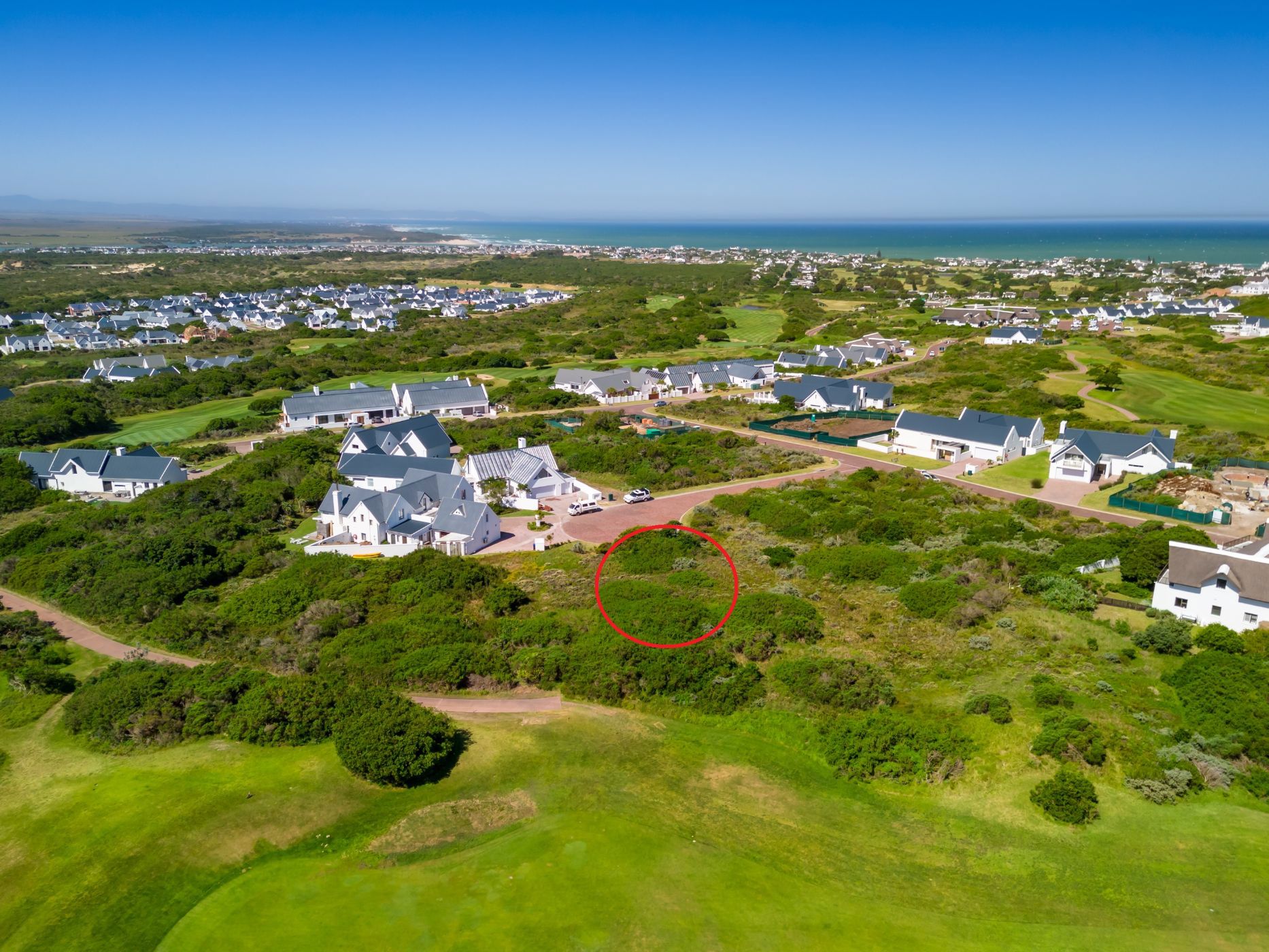 1330 m&sup2; vacant land for sale in St Francis Links