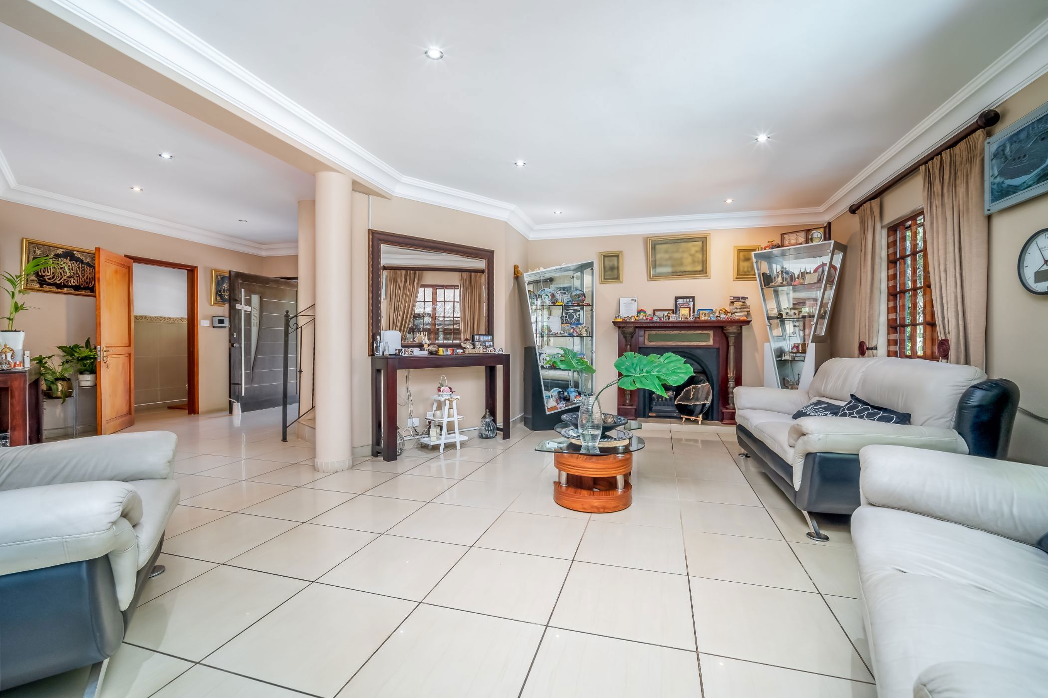 4 Bedroom Doublestorey House For Sale Winston Park 1KF1637612