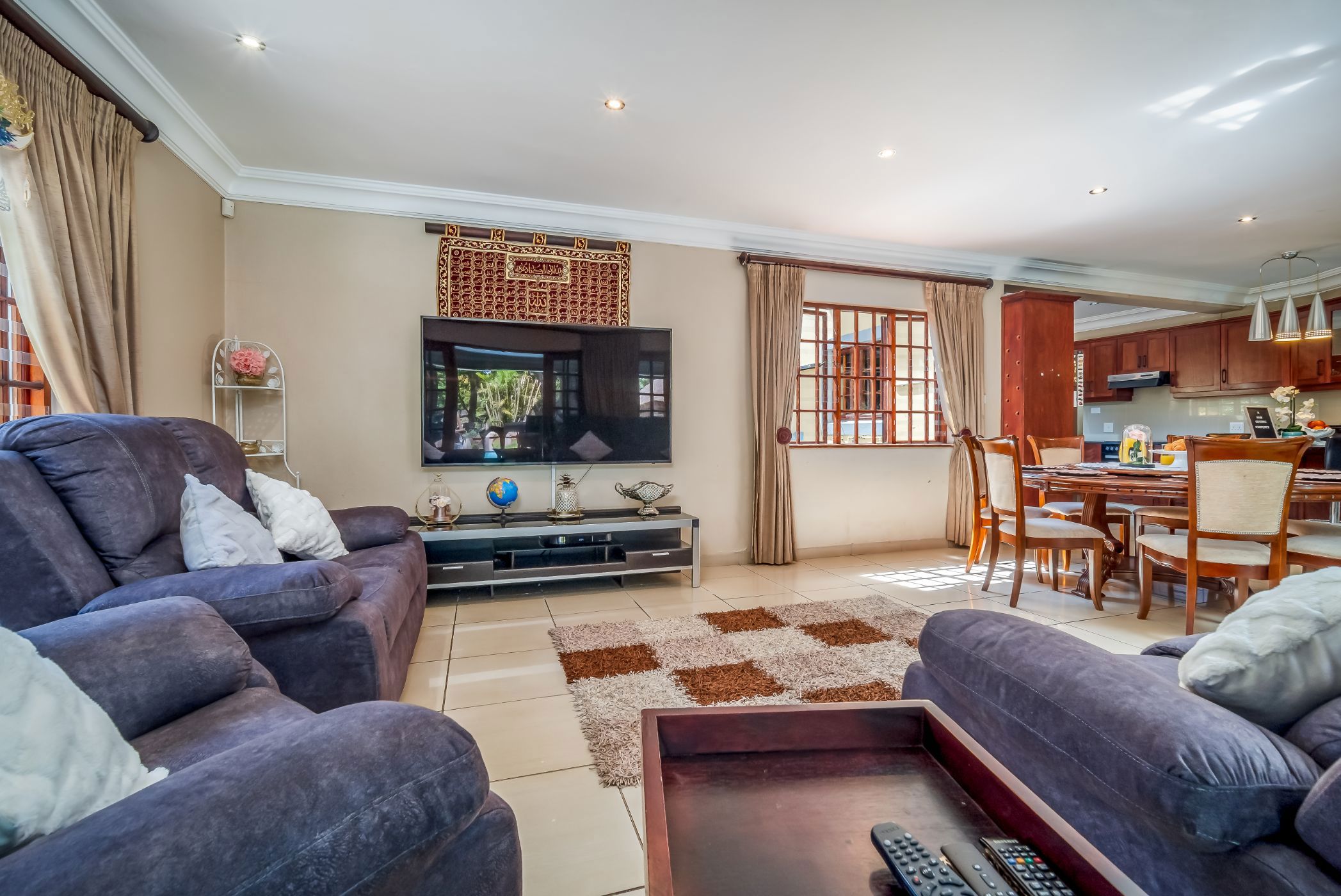 4 Bedroom Doublestorey House For Sale Winston Park 1KF1637612