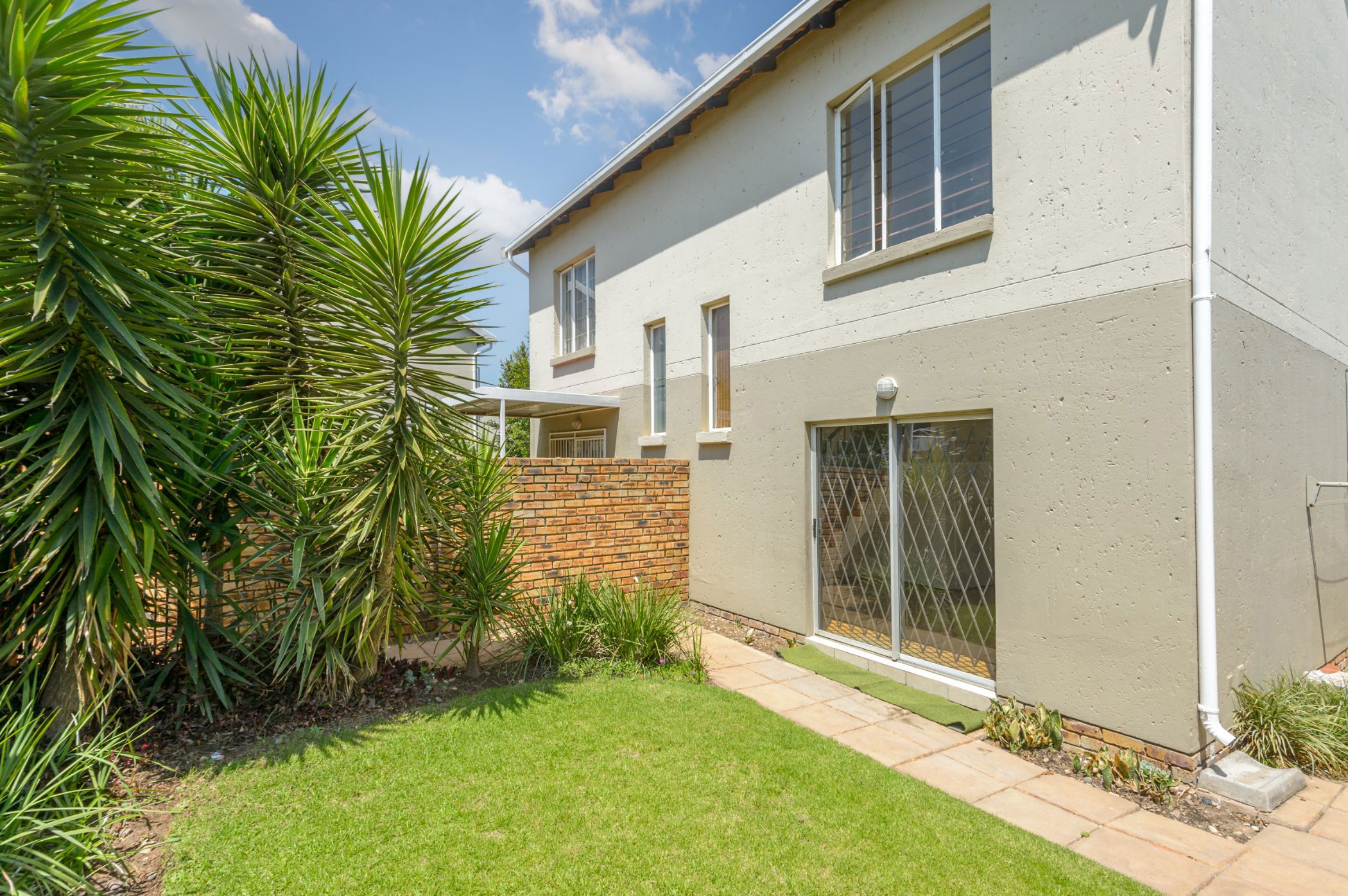 2 Bedroom Townhouse For Sale North Riding FW1634757 Pam Golding