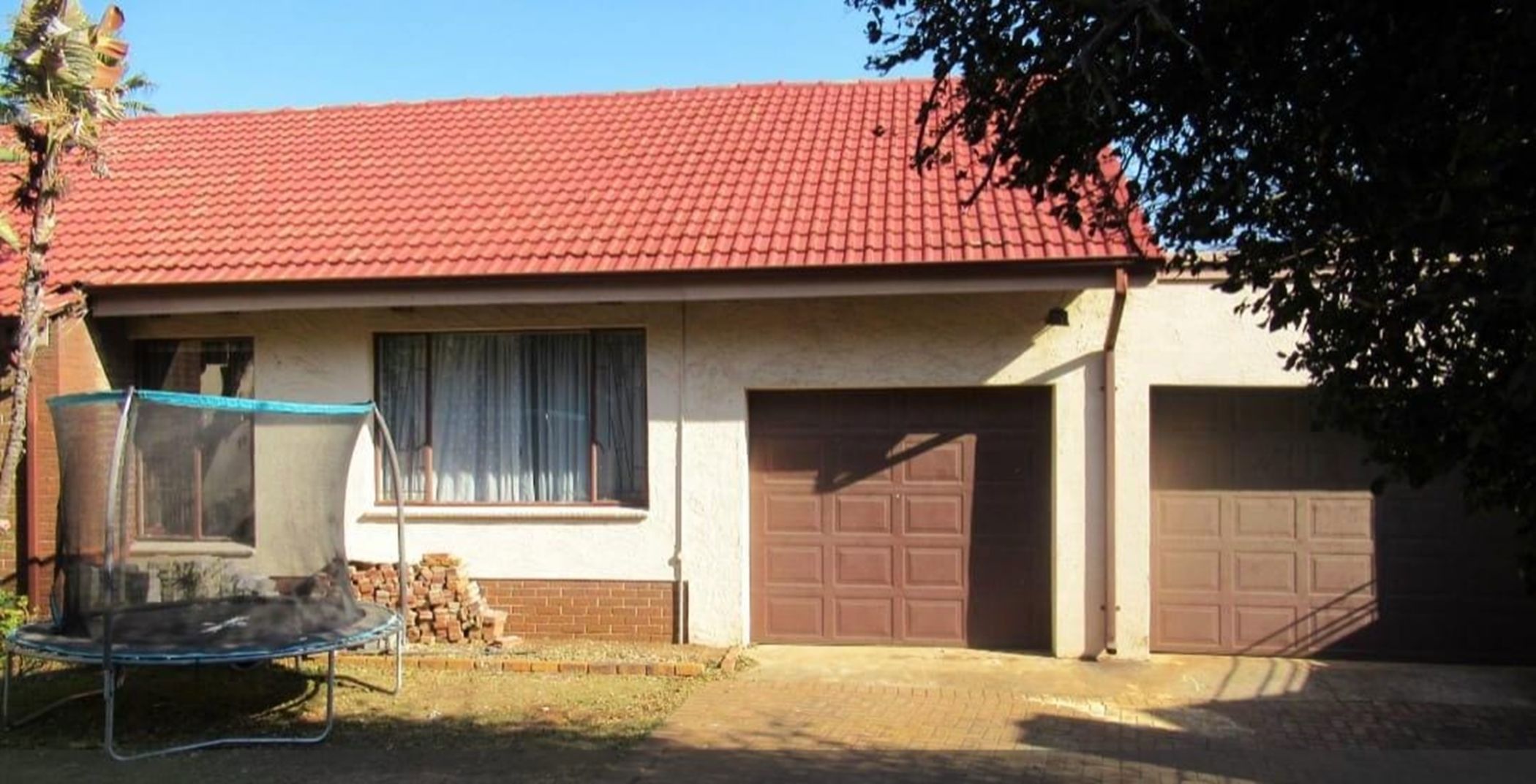 3 Bedroom House For Sale Bank Assisted Sale by FNB Croydon