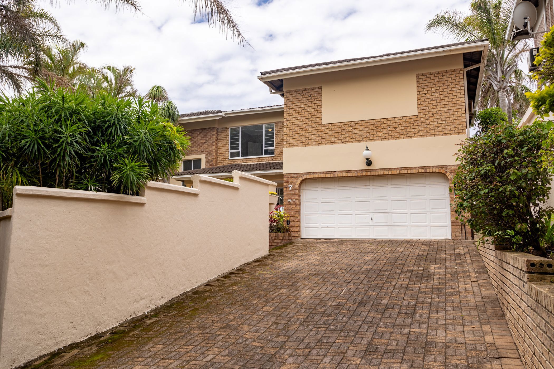 4 Bedroom Security Complex Home For Sale Shelly Beach 1PX1637241