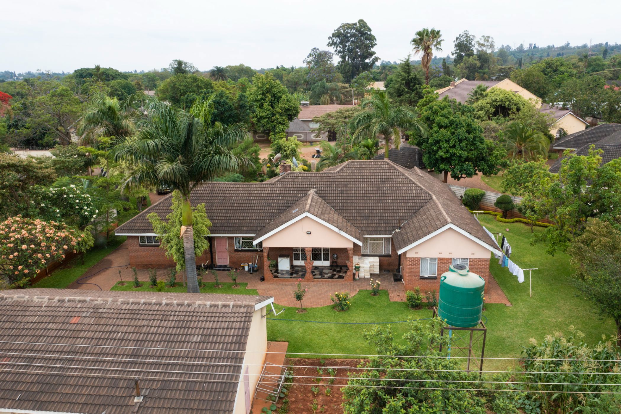 4-bedroom-single-storey-house-for-sale-strathaven-zimbabwe