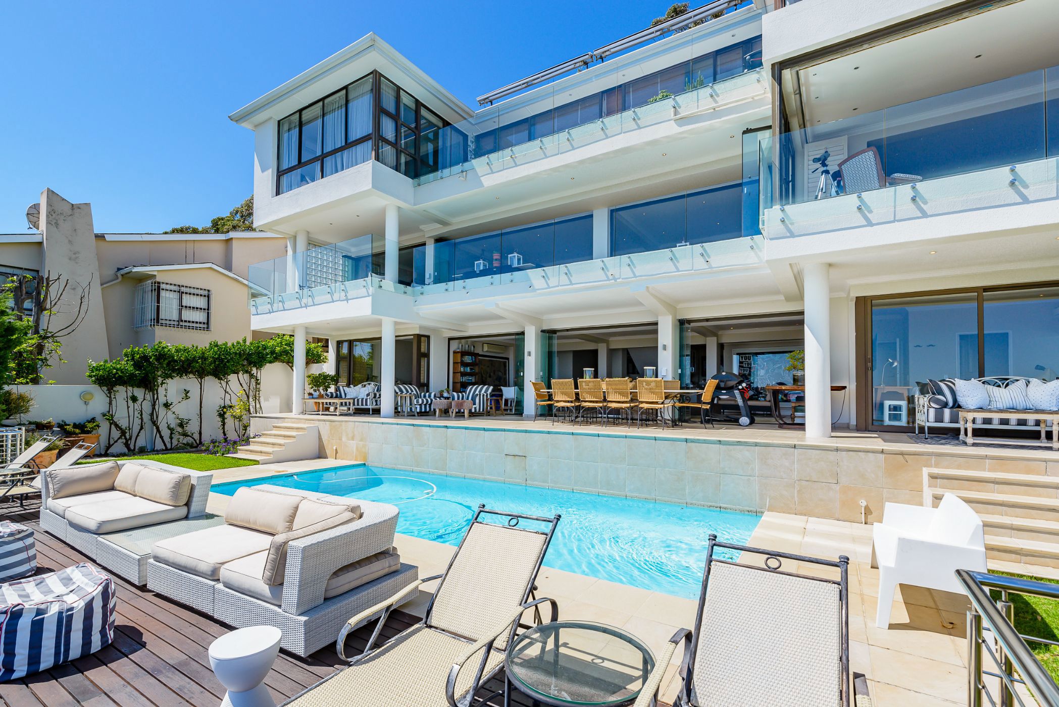 Flats To Rent In Cape Town For R3000 Per Month 4 Bedroom House To Rent | Green Point (Cape Town) | ASL1635390 | Pam
