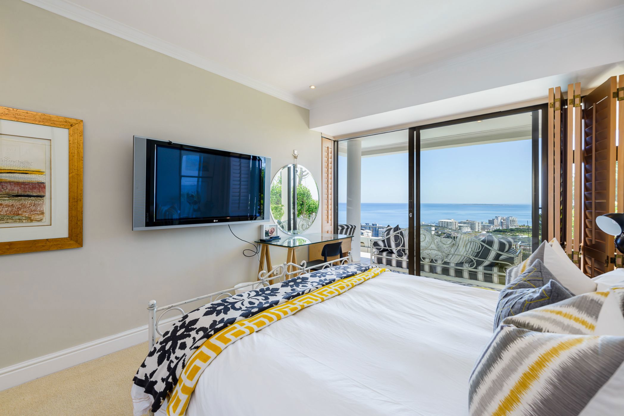 4 Bedroom House To Rent Green Point (Cape Town) ASL1635390 Pam