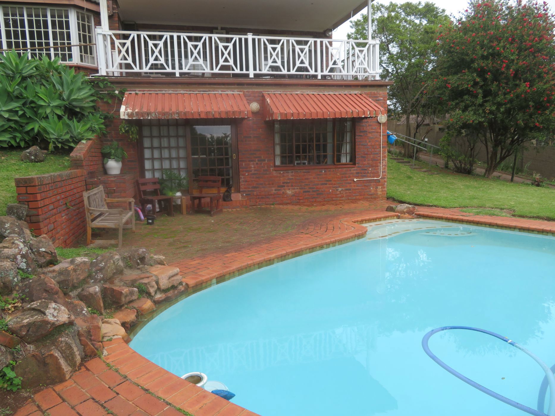 1 bedroom bachelor apartment to rent in Kloof
