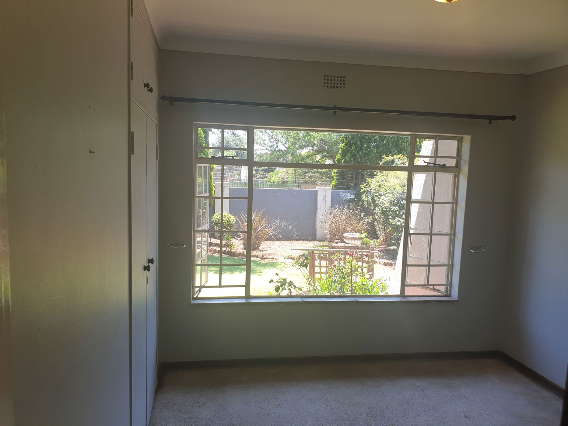 4 bedroom house to rent in Parkrand