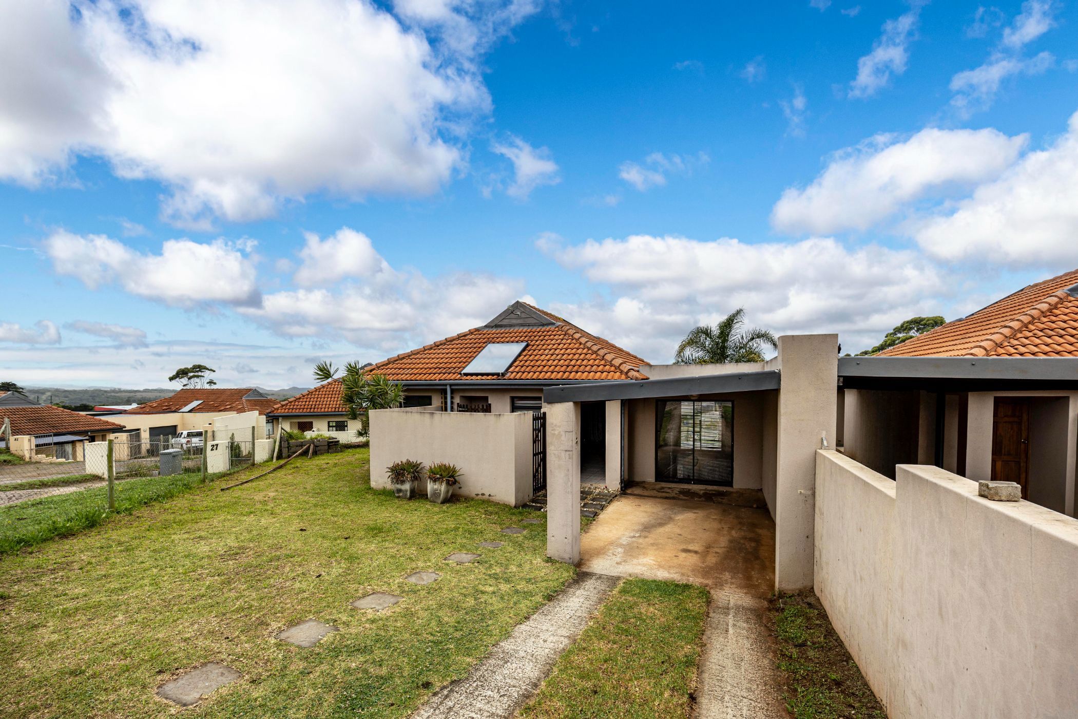 3 Bedroom House For Sale Kidds Beach 1ET1635950 Pam Golding