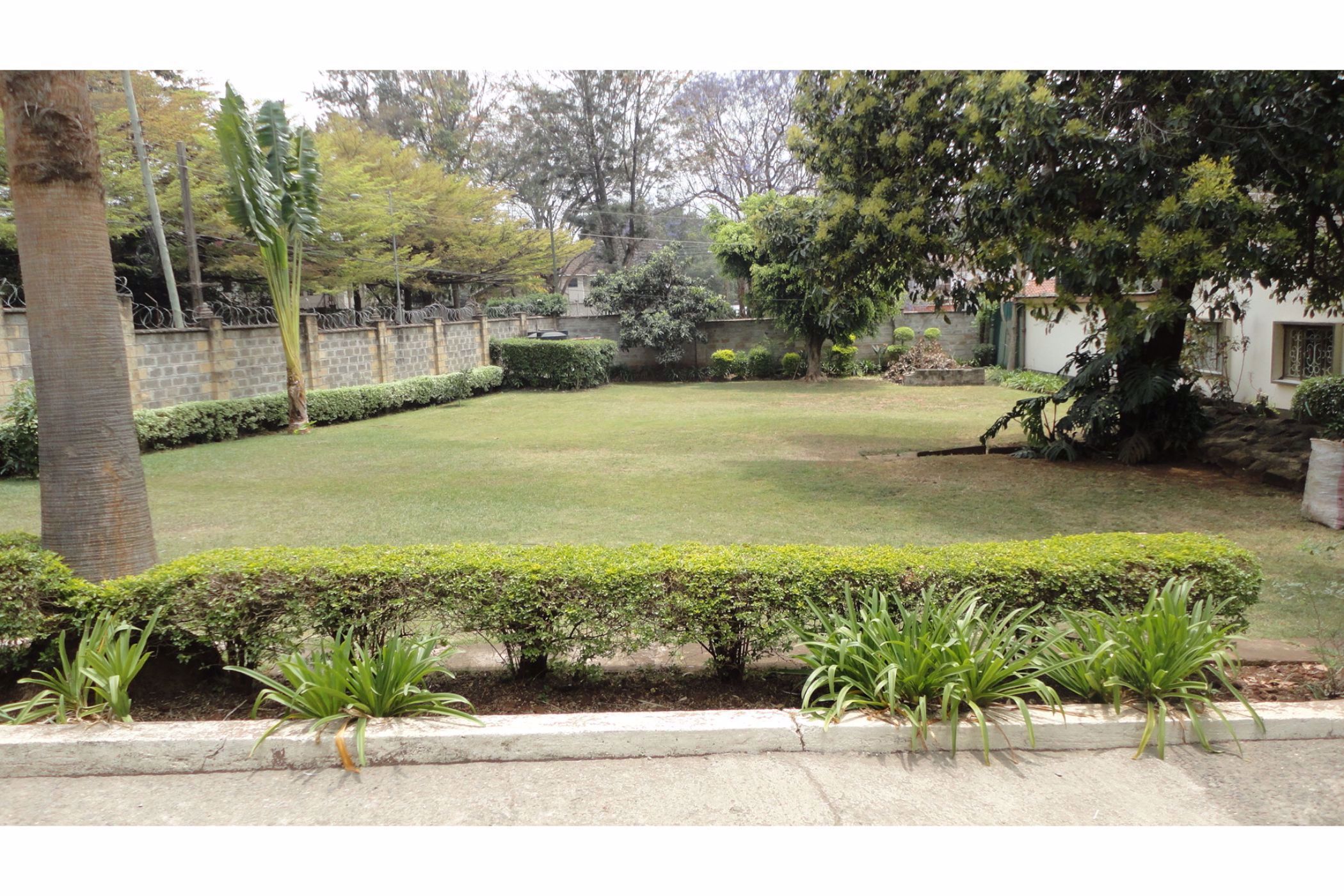 0.84 acres residential vacant land for sale in Lavington (Kenya)