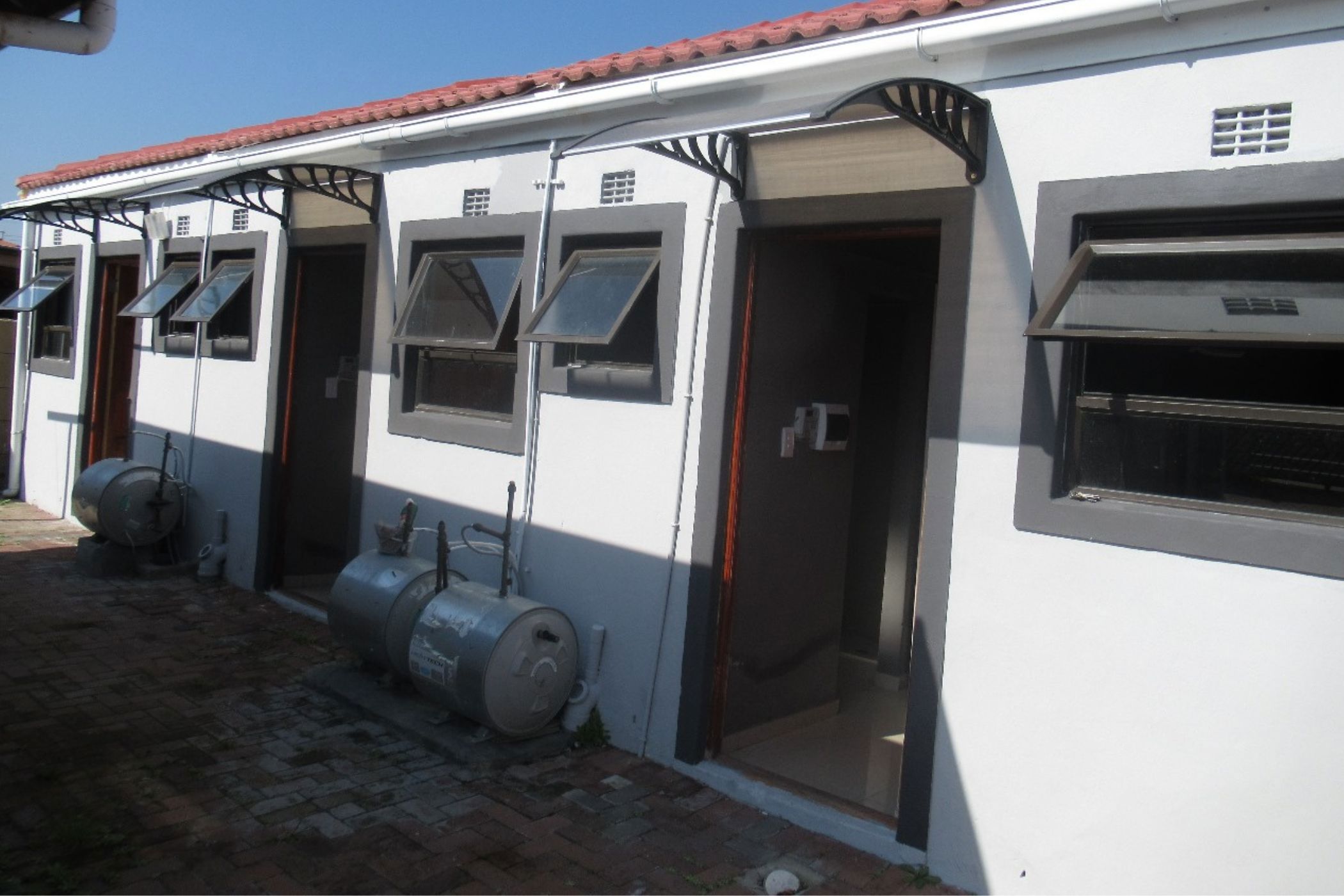 Bachelor Apartment To Rent | Eersterivier (Cape Town) | 1KV1638070 ...