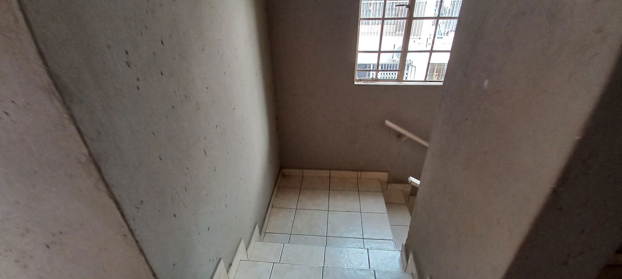 https://listing.pamgolding.co.za/images/properties/202311/2105445/H/2105445_H_6.jpg