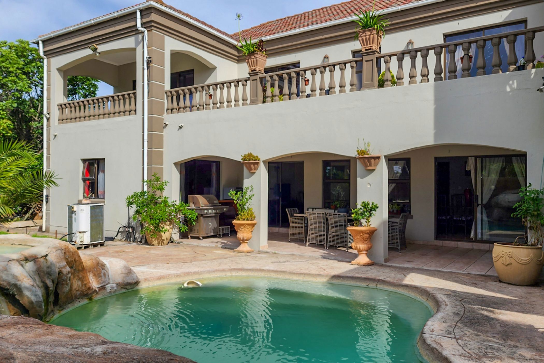 6 Bedroom Doublestorey House For Sale Sunset Beach (Cape Town