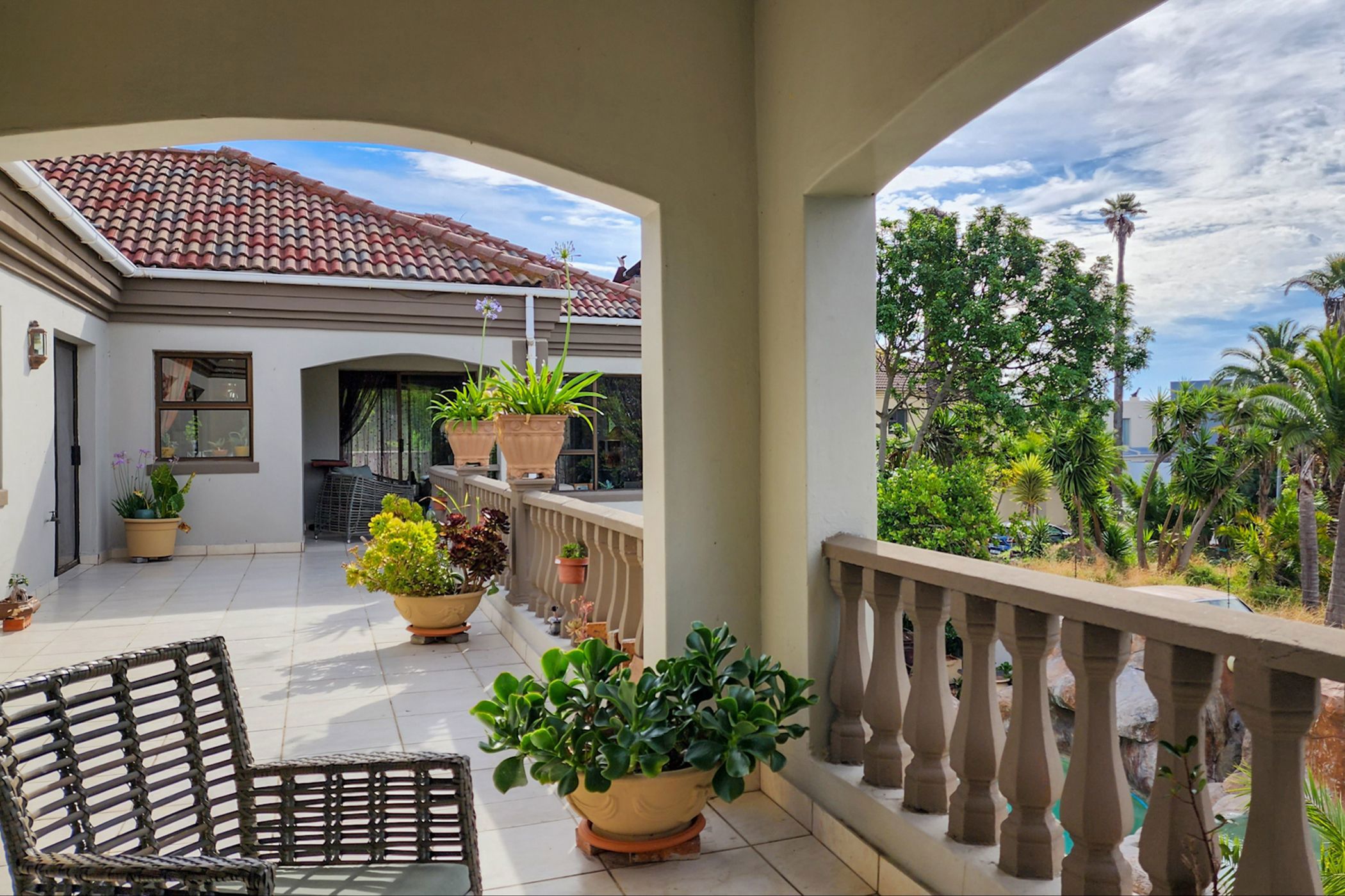 6 Bedroom Doublestorey House For Sale Sunset Beach (Cape Town