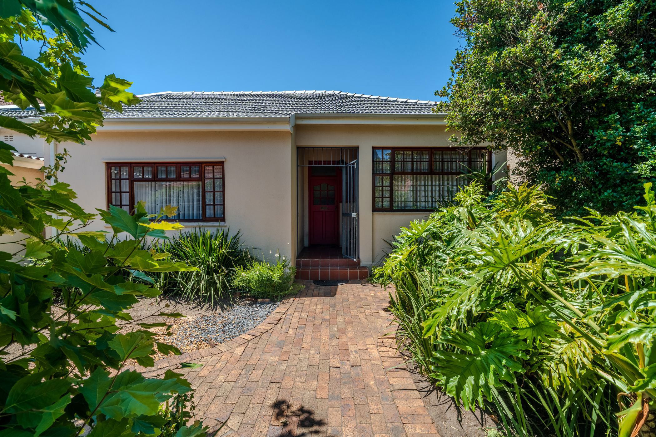 4 Bedroom House For Sale Claremont (Cape Town) KW1638948 Pam