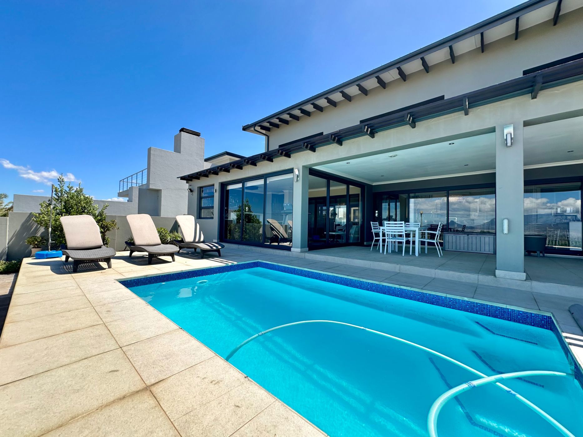 5 Bedroom House For Sale Estate 1PLA1640721 Pam Golding