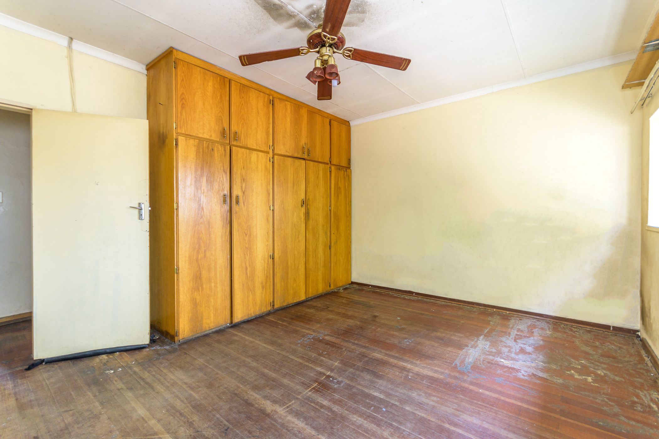 4 Bedroom House For Sale Bank Assisted Sale by Standard Bank