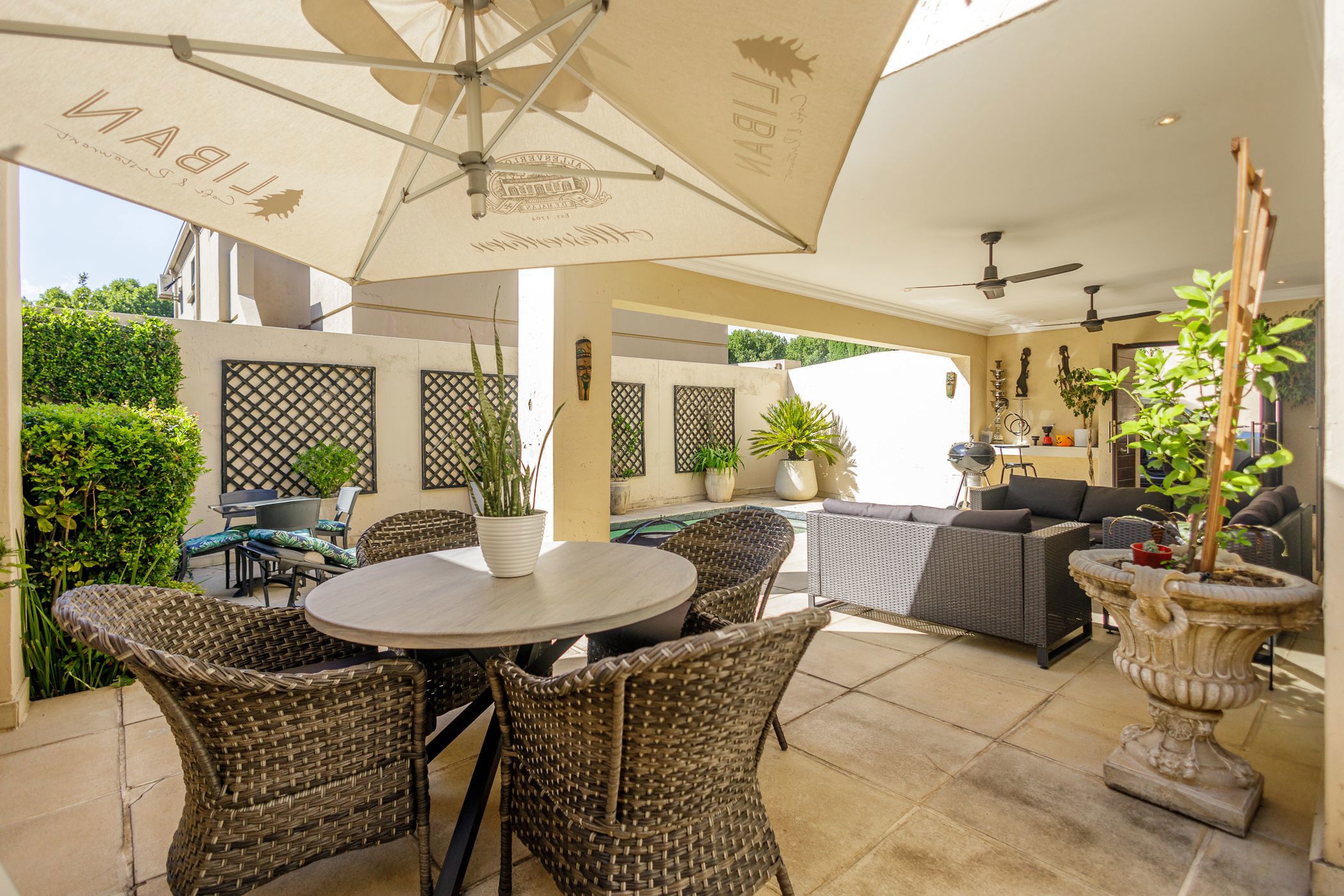 3 Bedroom Doublestorey Cluster For Sale Morningside (Sandton