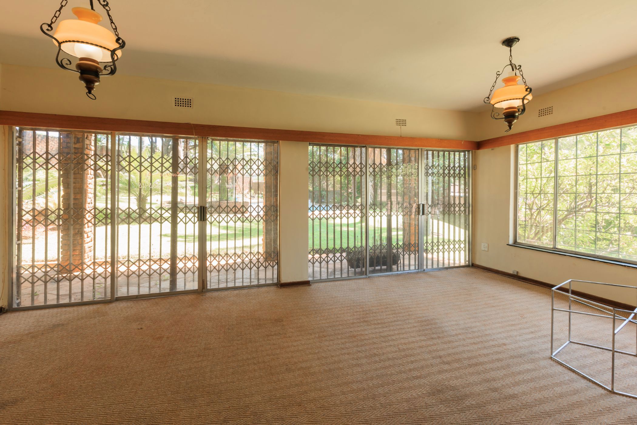 5 Bedroom House For Sale Signal Hill (Newcastle) 1NW1640418 Pam