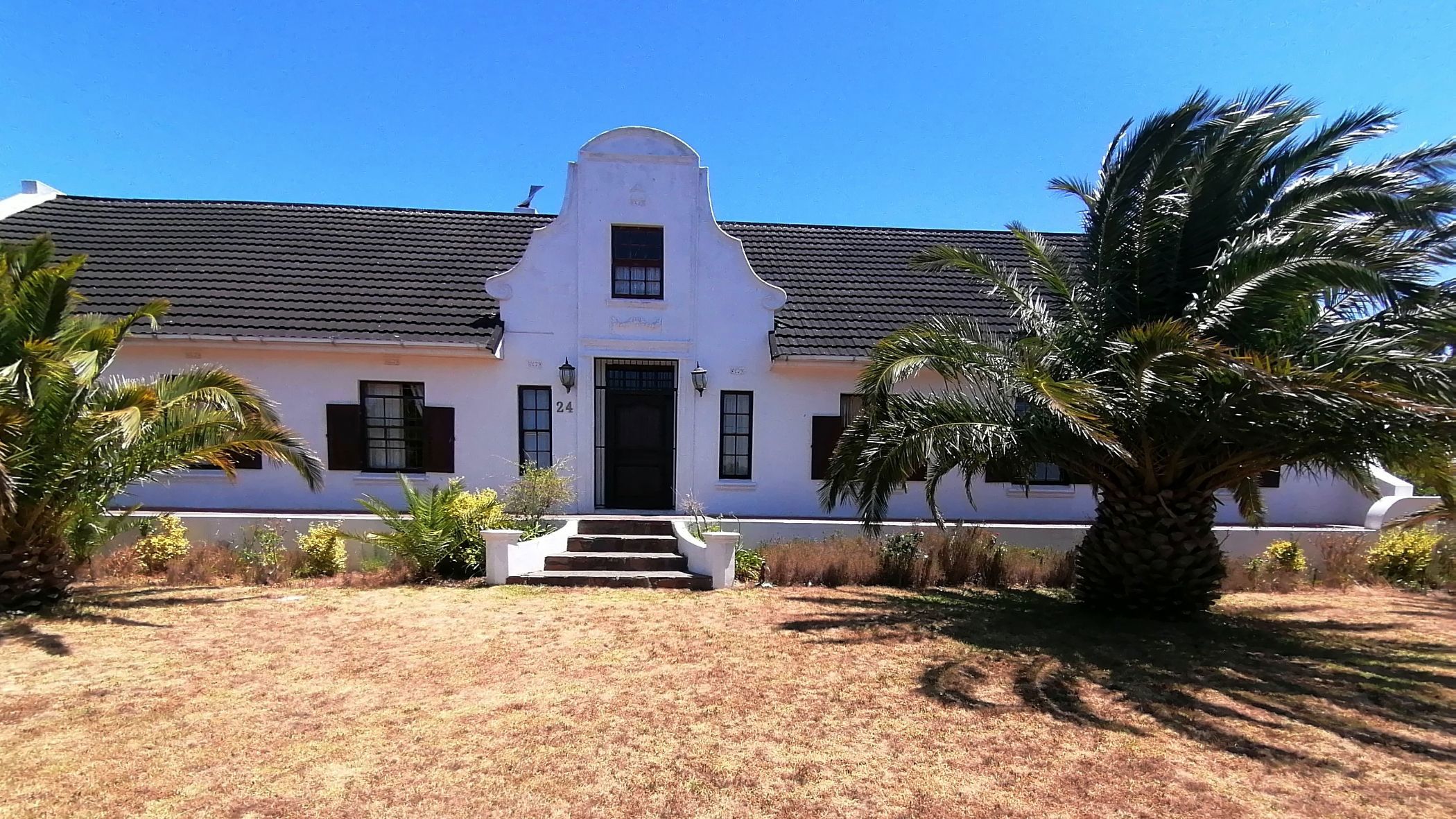 5 Bedroom Doublestorey House For Sale Napier (Overberg) 1SW1639848