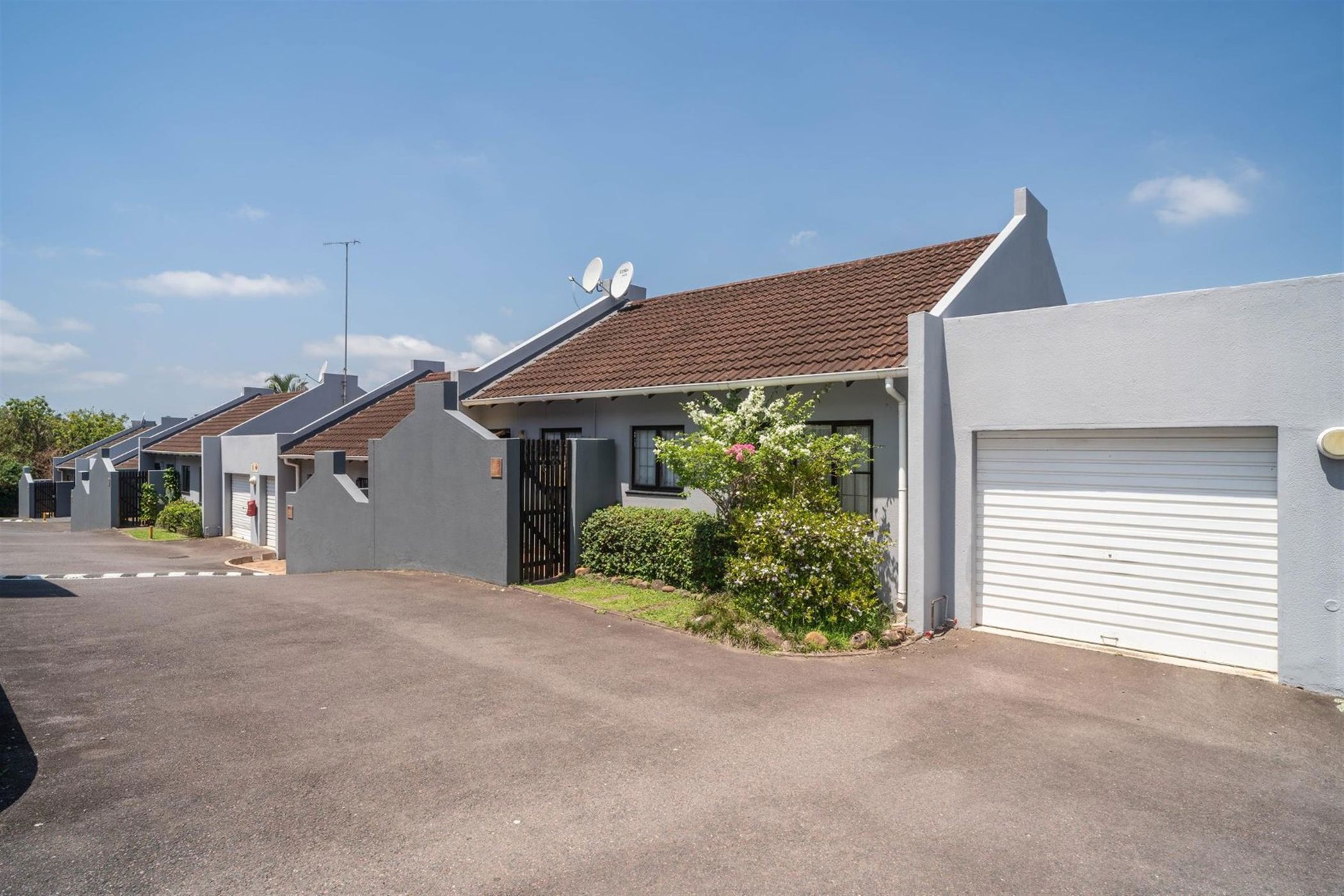 2 Bedroom Townhouse For Sale The Wolds 1PU1640251 Pam Golding