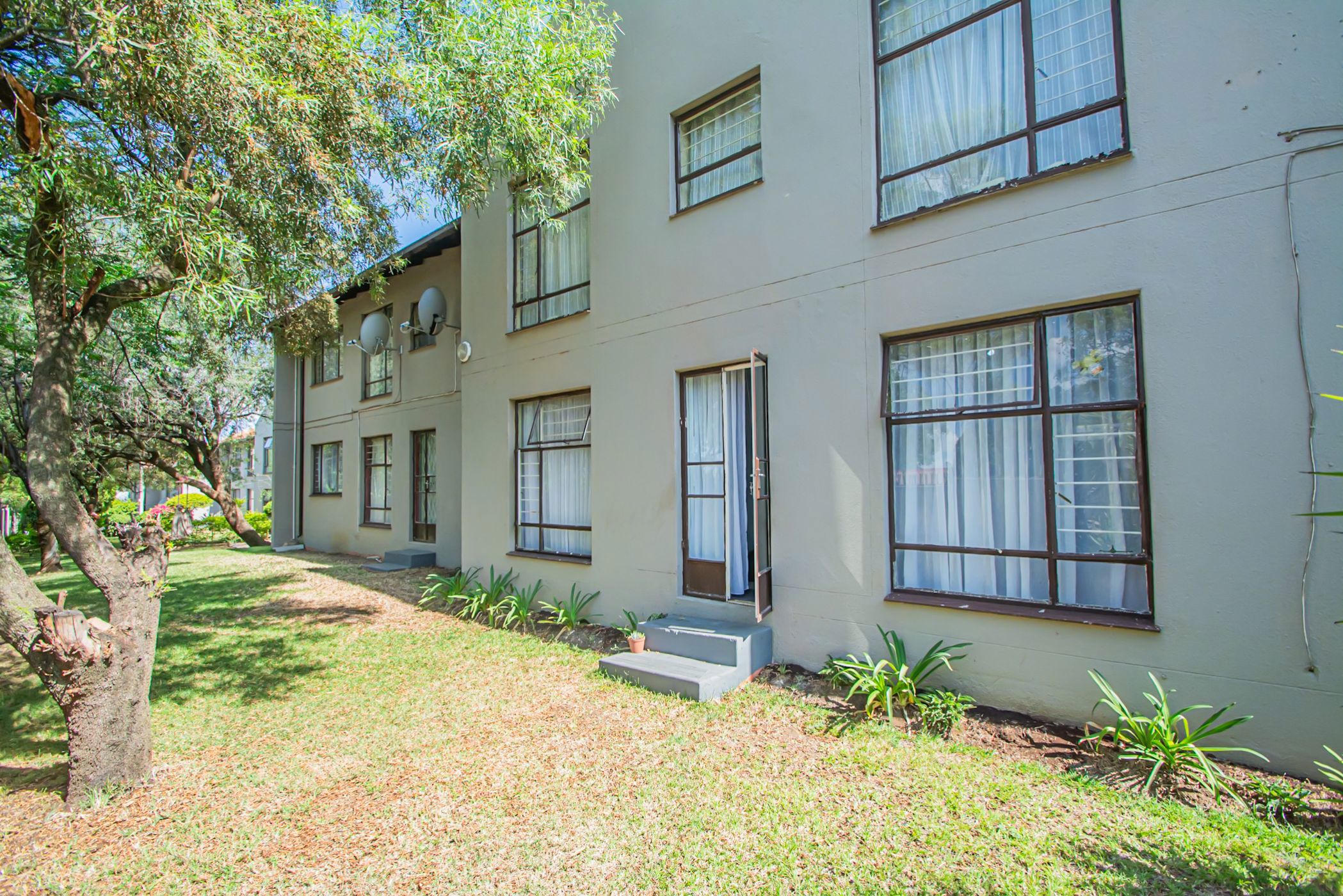 3 Bedroom Townhouse For Sale La Montagne PT1640909 Pam Golding