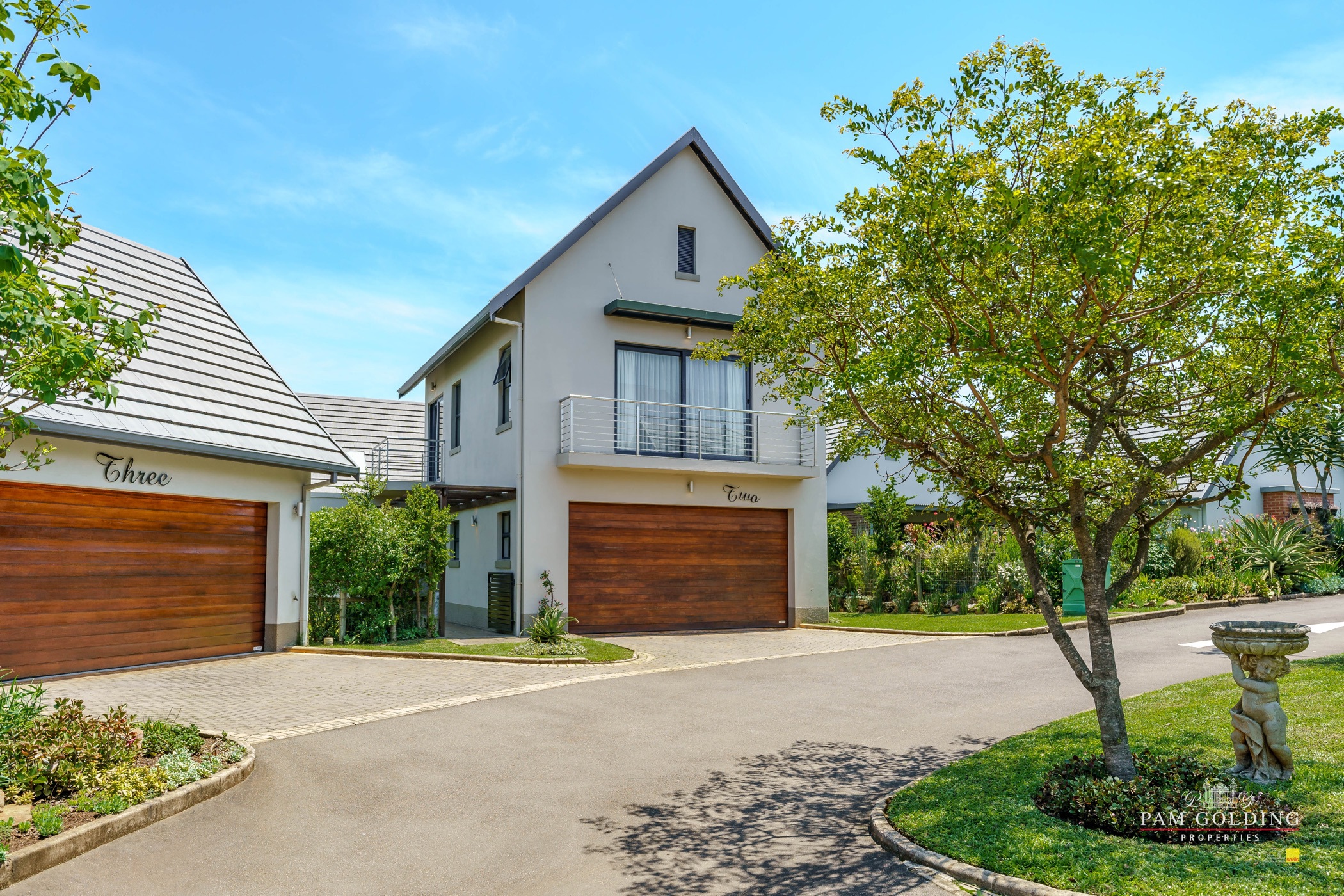 4 Bedroom Golf Estate House For Sale Cotswold Downs Estate