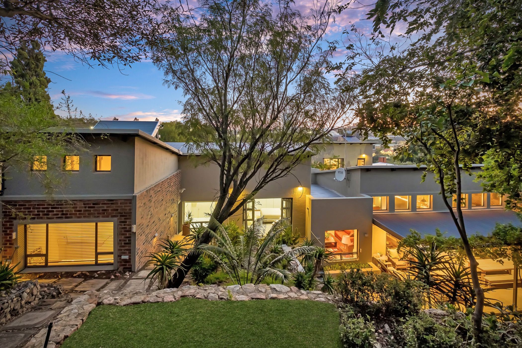 4 Bedroom House For Sale Parktown HP1638408 Pam Golding Properties