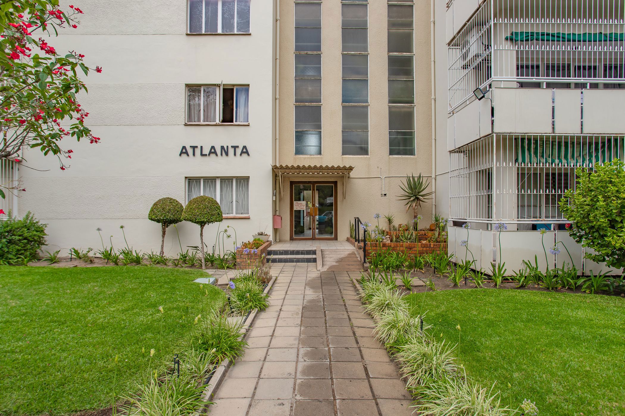 2 Bedroom Apartment For Sale Paarl TK1211869 Pam Golding Properties