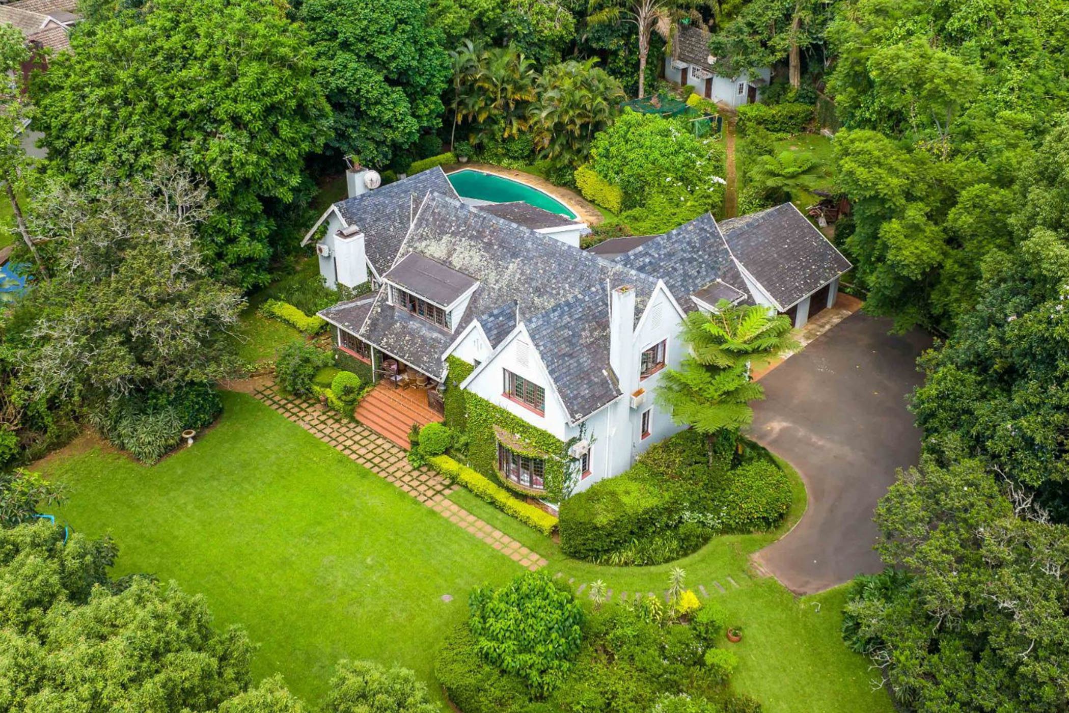 4 Bedroom Doublestorey House For Sale Kloof 1KF1604758 Pam