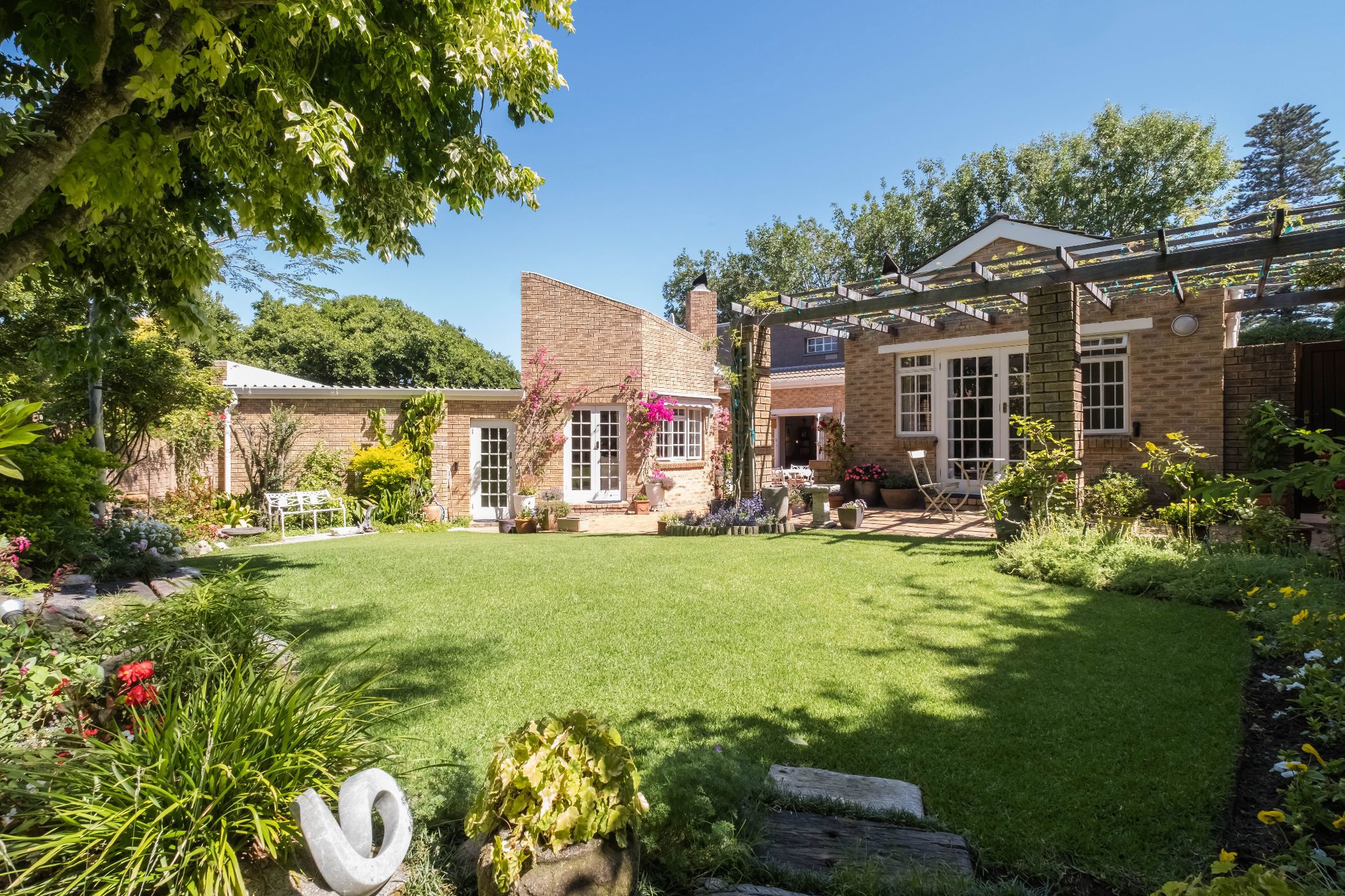 3 Bedroom House For Sale Claremont (Cape Town) KW1640116 Pam