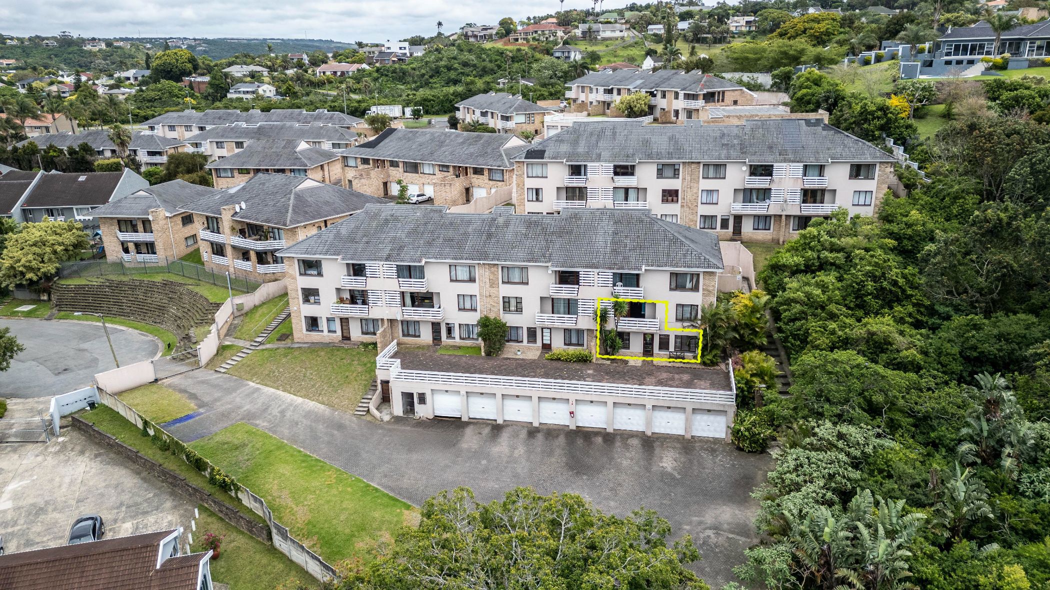 2 Bedroom Townhouse For Sale Beacon Bay 1ET1639652 Pam Golding Properties