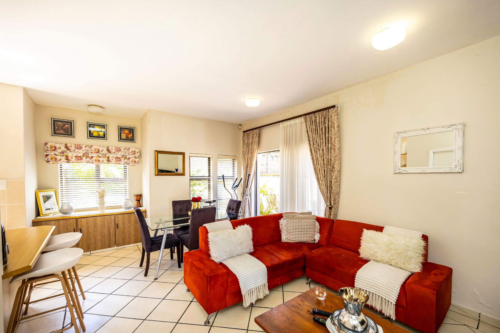 3 Bedroom Townhouse For Sale Abbotsford (East London) 1ET1641272