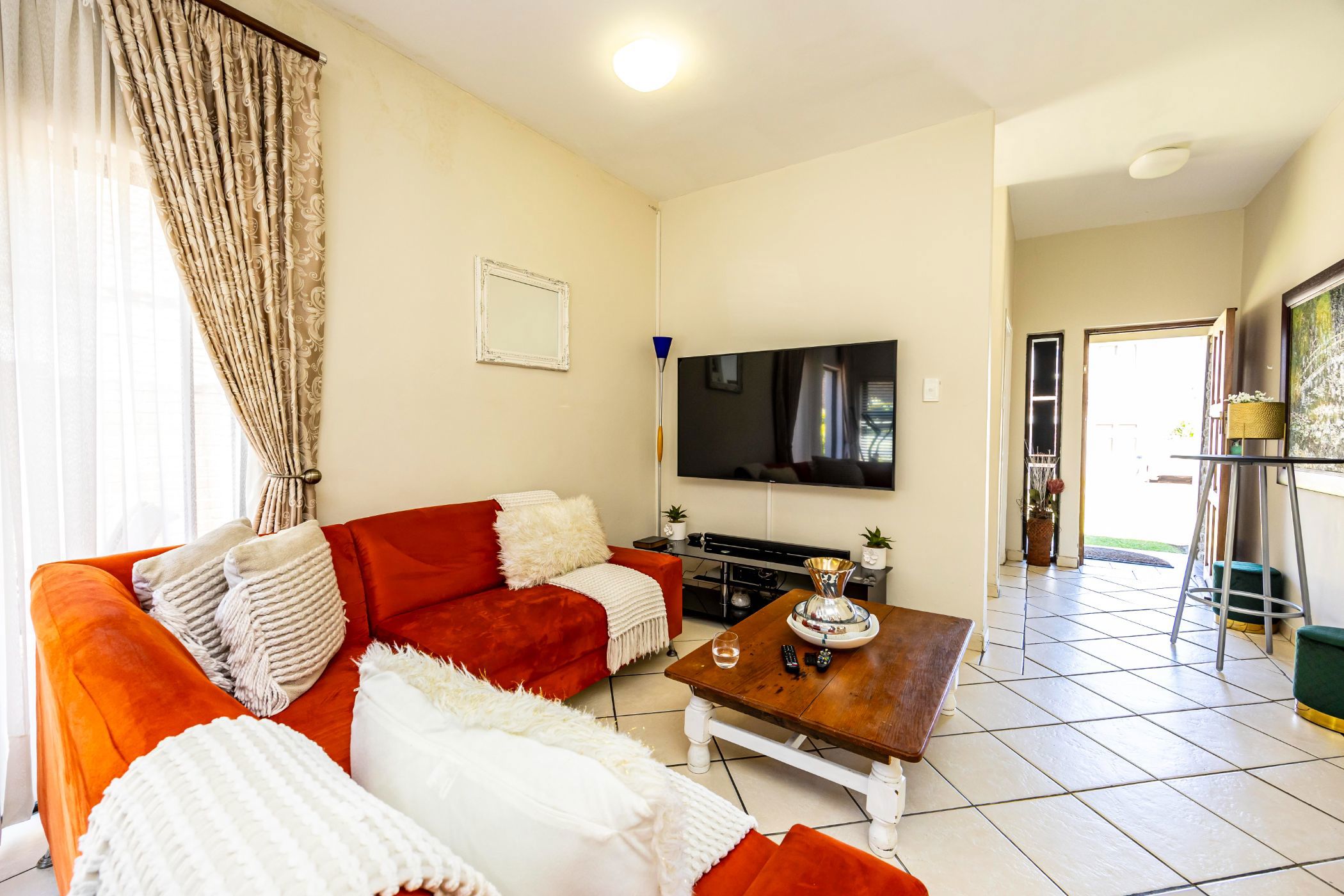 3 Bedroom Townhouse For Sale Abbotsford (East London) 1ET1641272