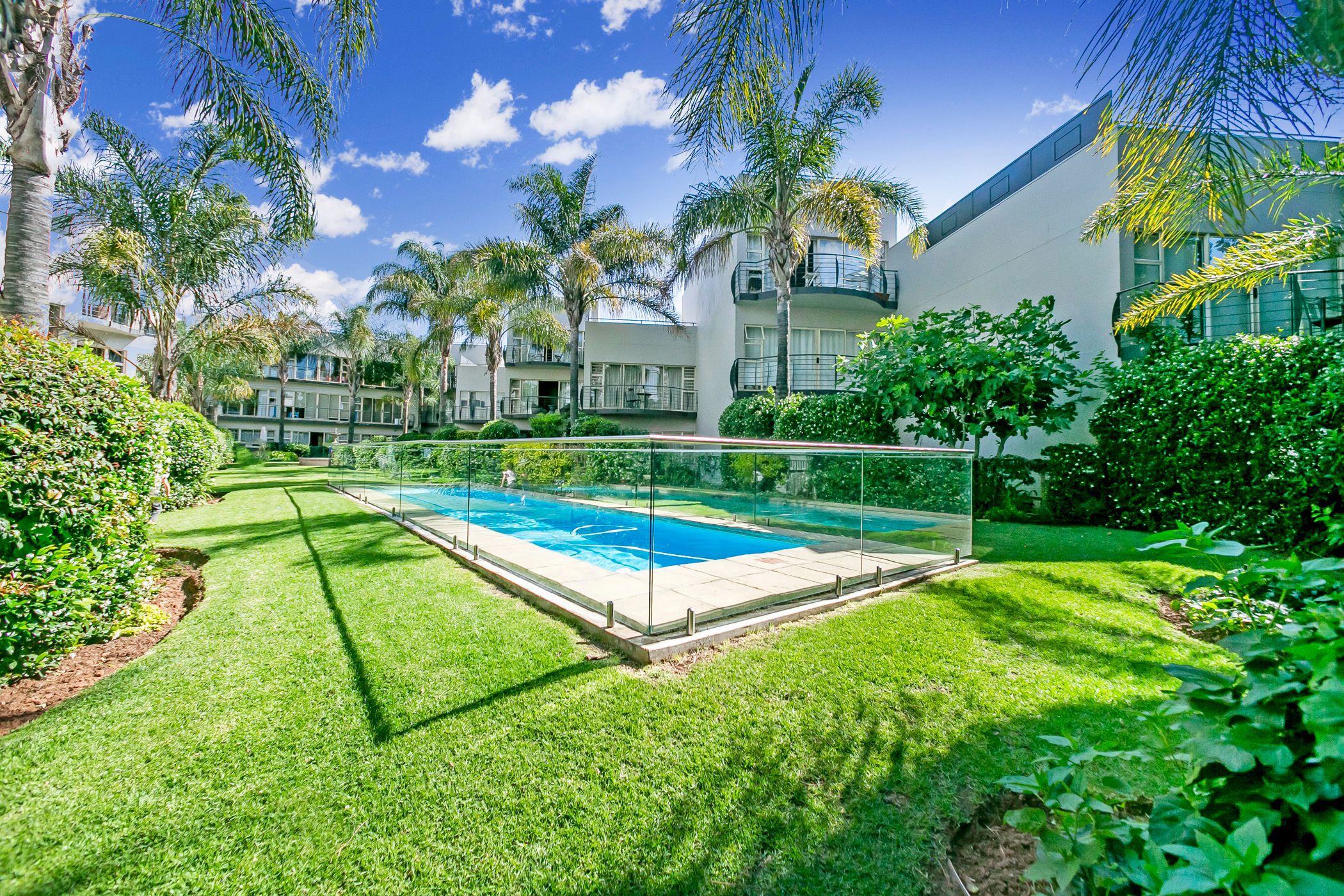 2 Bedroom Apartment For Sale Oaklands (Johannesburg) HP1647573