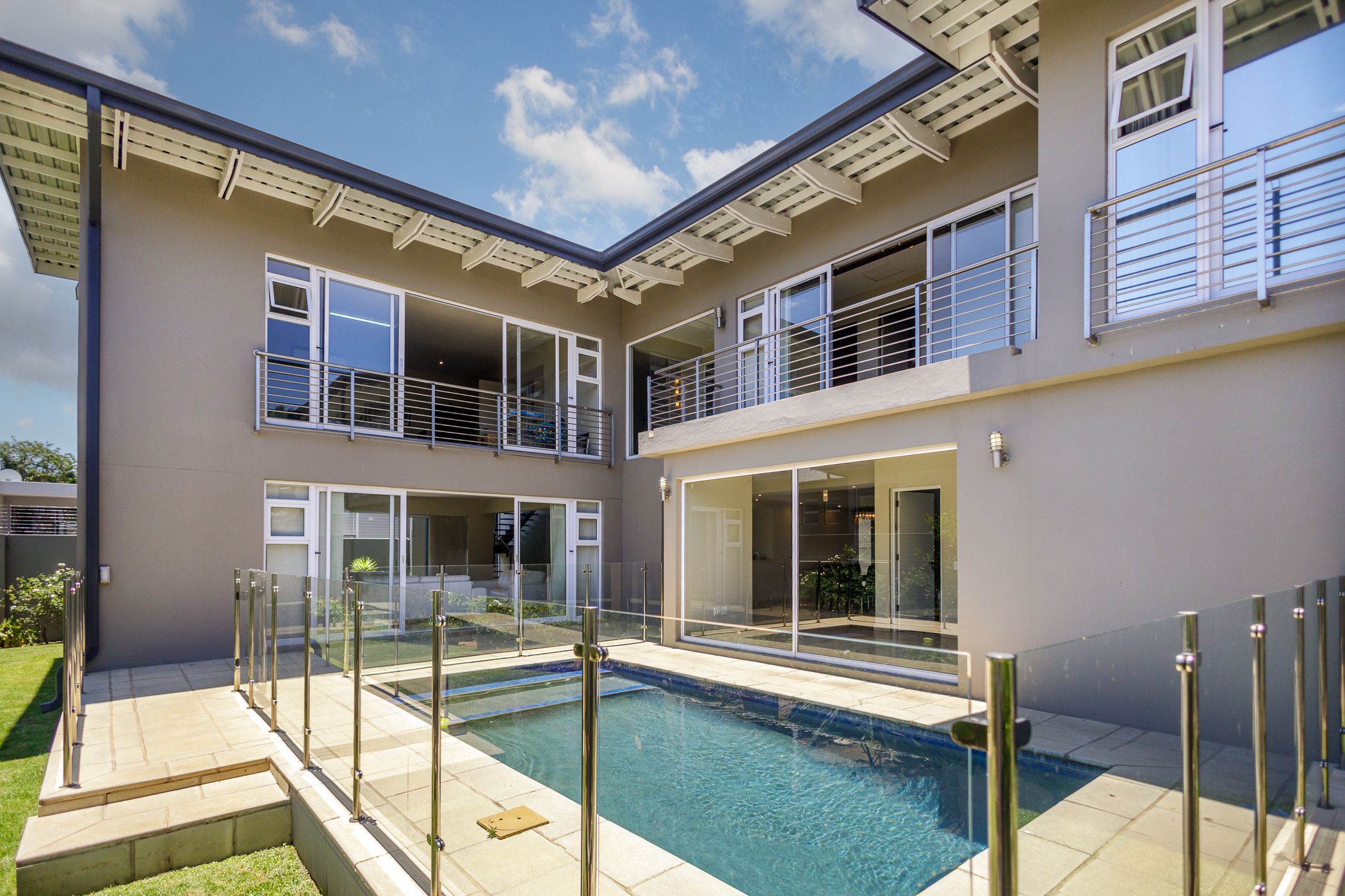 4 Bedroom Doublestorey Cluster For Sale Sandown (Sandton