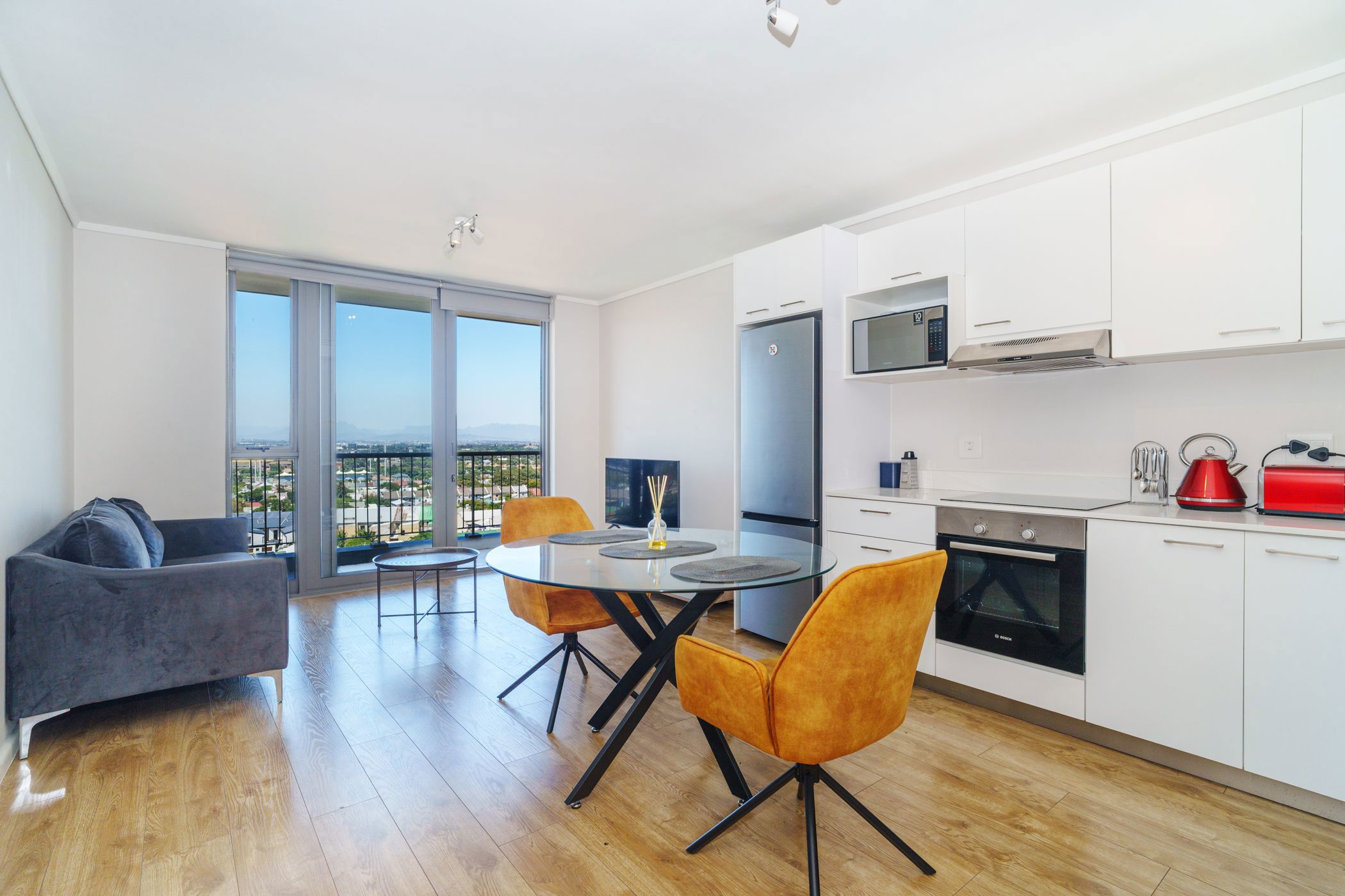 1 Bedroom Apartment For Sale Observatory (Cape Town) KW1643759