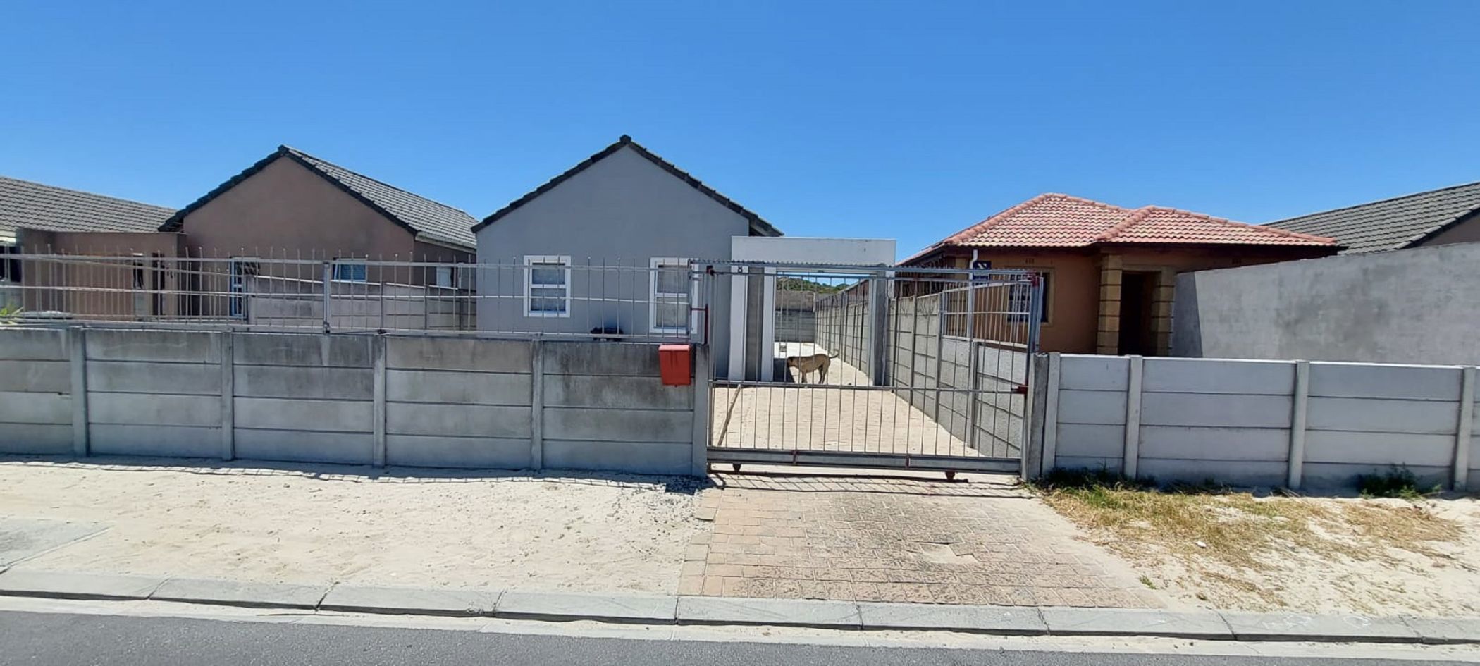 2 Bedroom House For Sale Rocklands (Mitchells Plain) 1MN1642562
