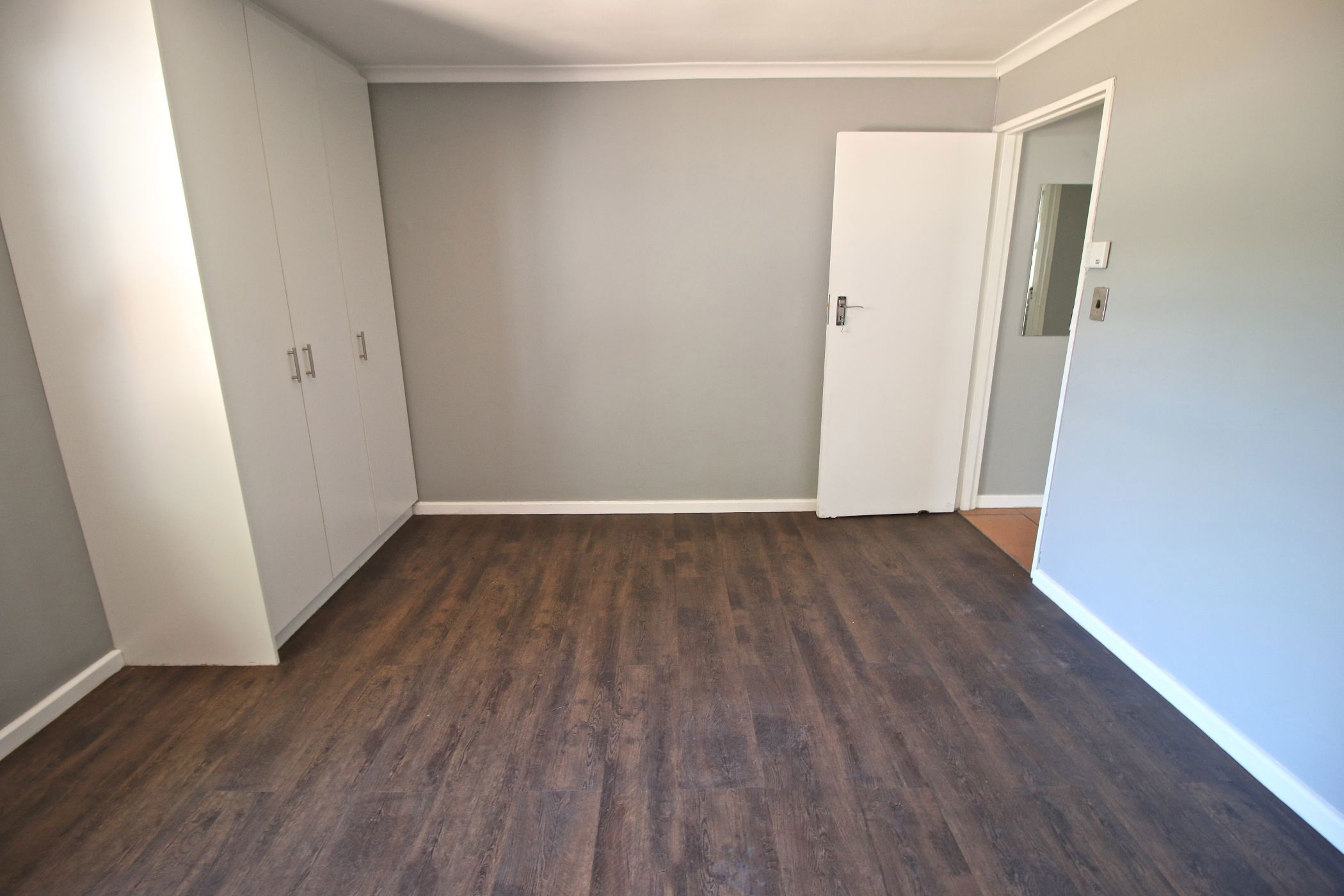 2 Bedroom House For Sale Panorama (Parow) 1PLA1642442 Pam Golding