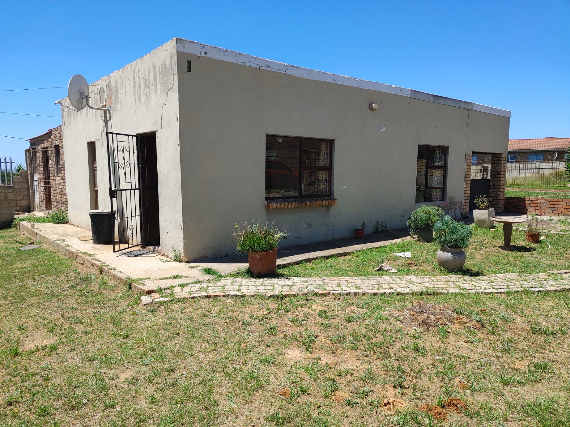 2 Bedroom House For Sale Azalea Park (Despatch) 1UK1644120 Pam